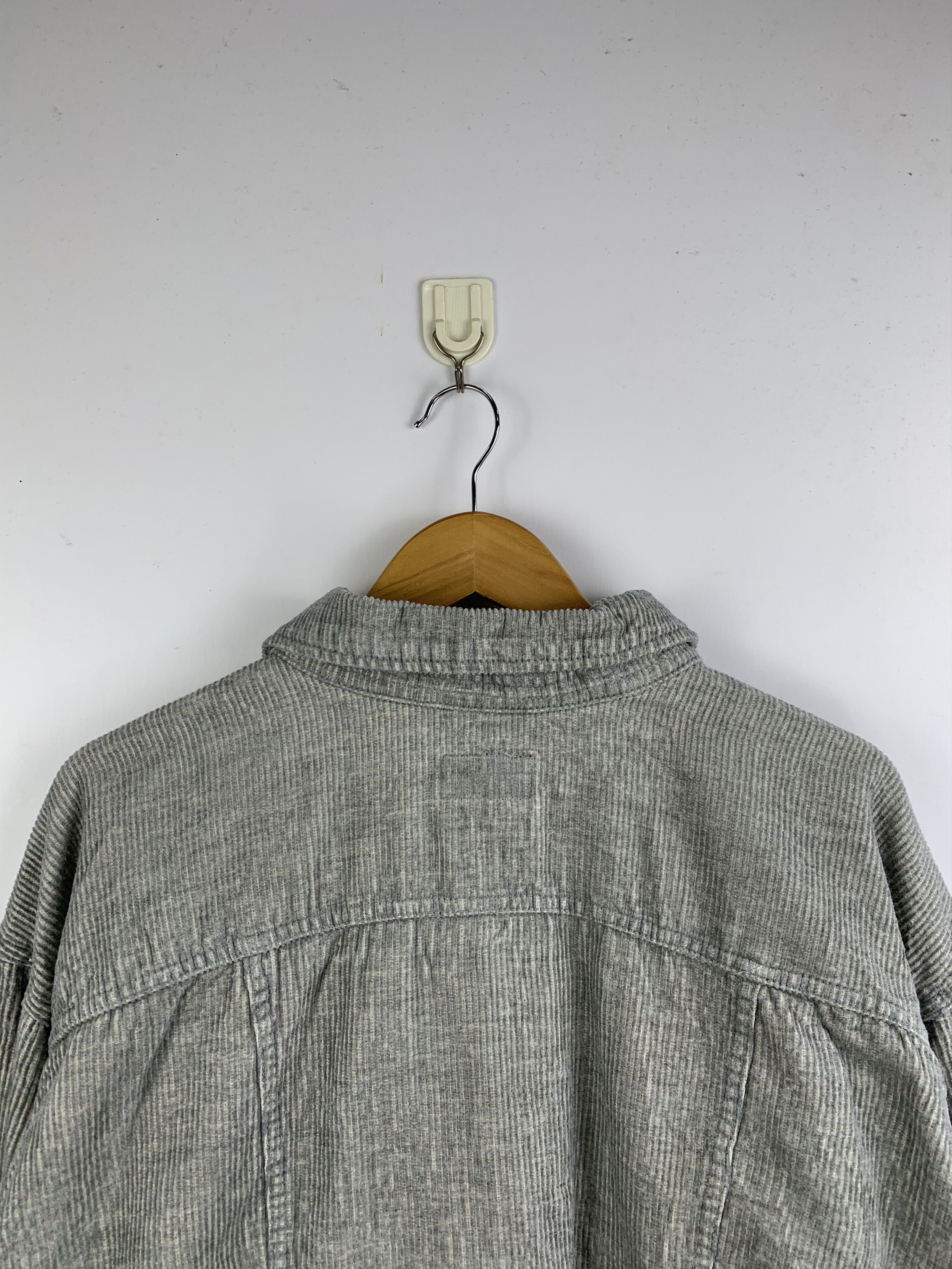 Vintage Vintage EARTH Button Up Velvet Finish Denim Bomber Jacket Size US M / EU 48-50 / 2 - 5 Thumbnail