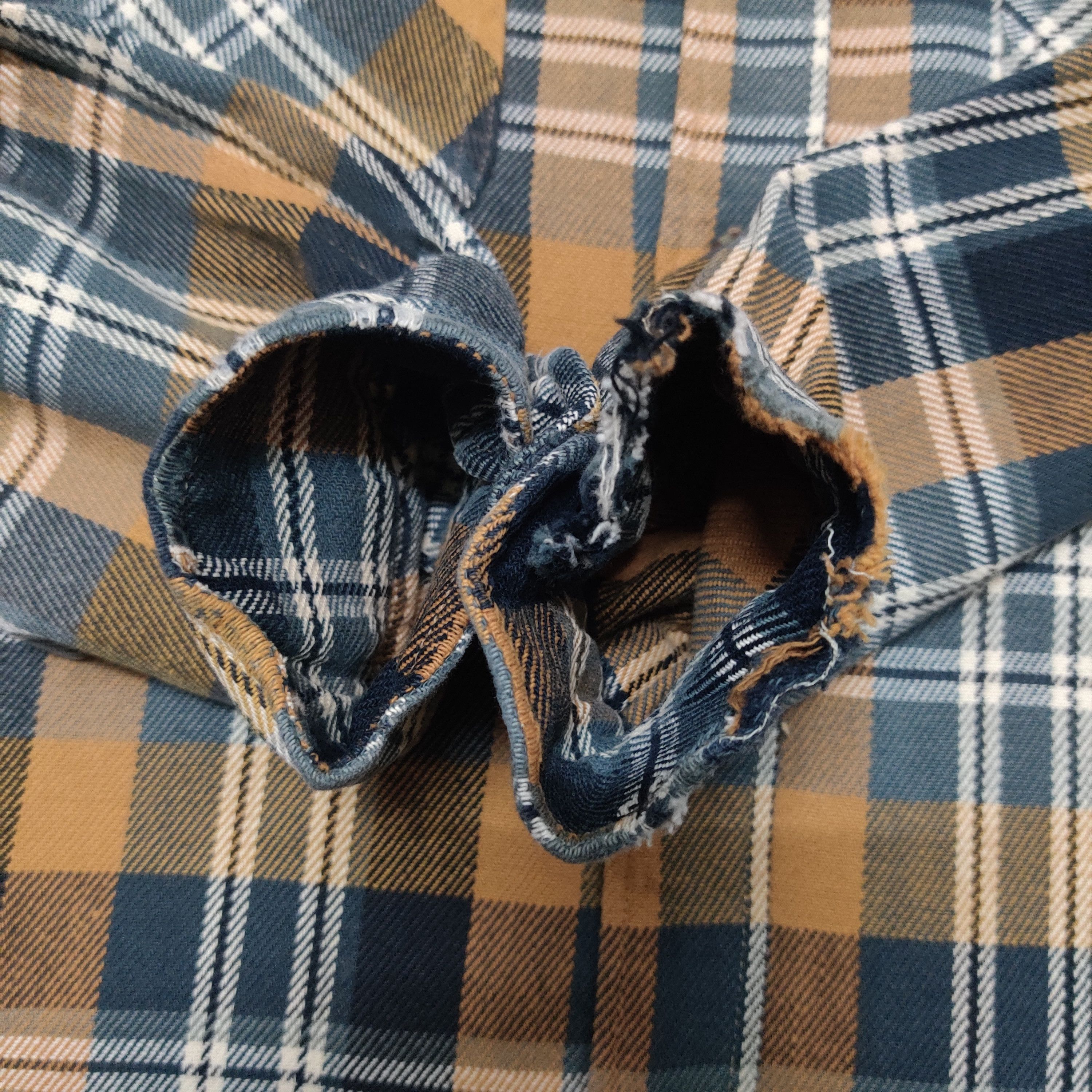 Edwin Vintage Edwin Flannel Button Up Shirt Distressed Size US M / EU 48-50 / 2 - 4 Thumbnail