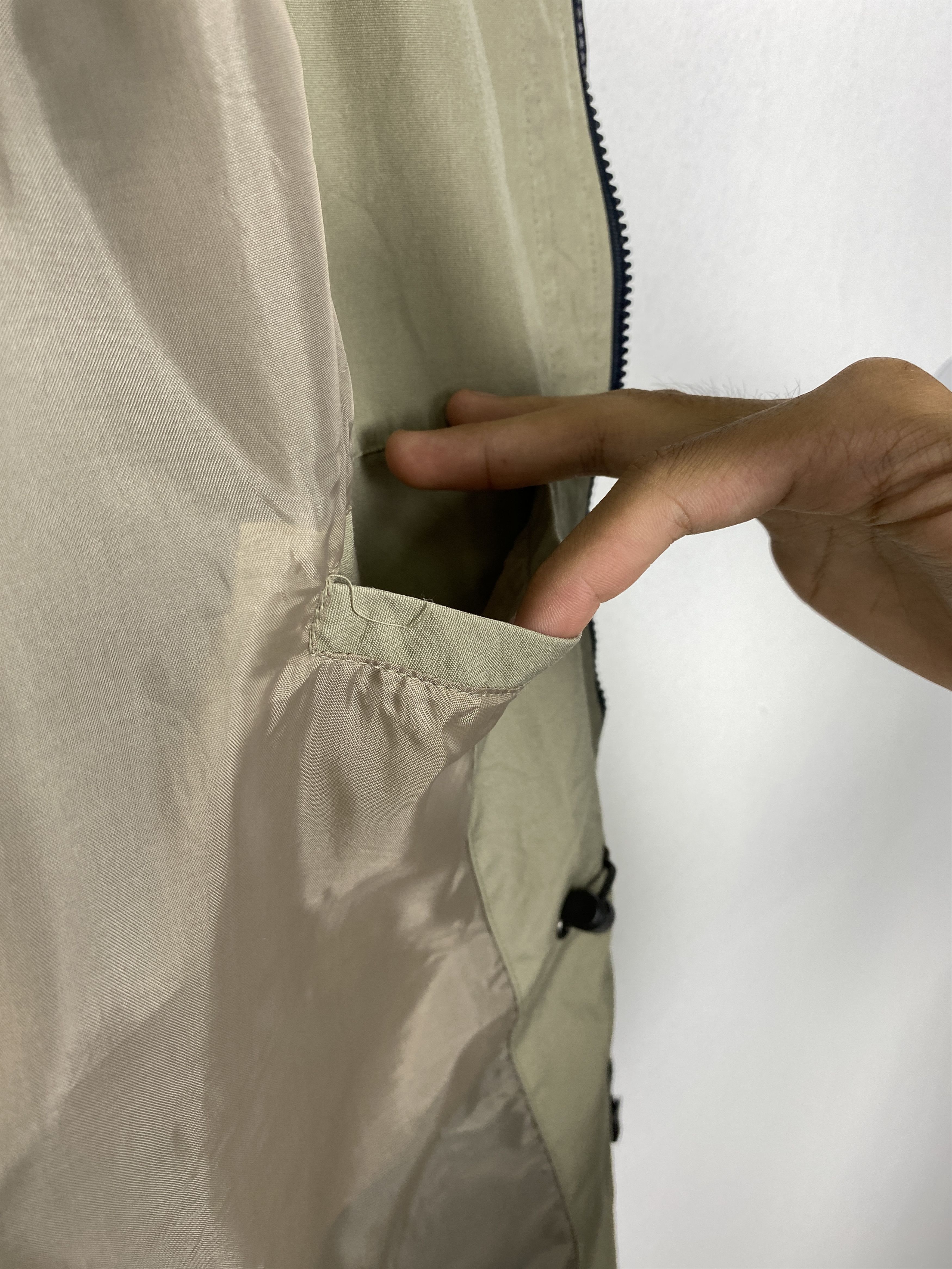 Japanese Brand Vintage Uniqlo Hoodie Multi Pocket Cotton Jacket Size US L / EU 52-54 / 3 - 12 Thumbnail