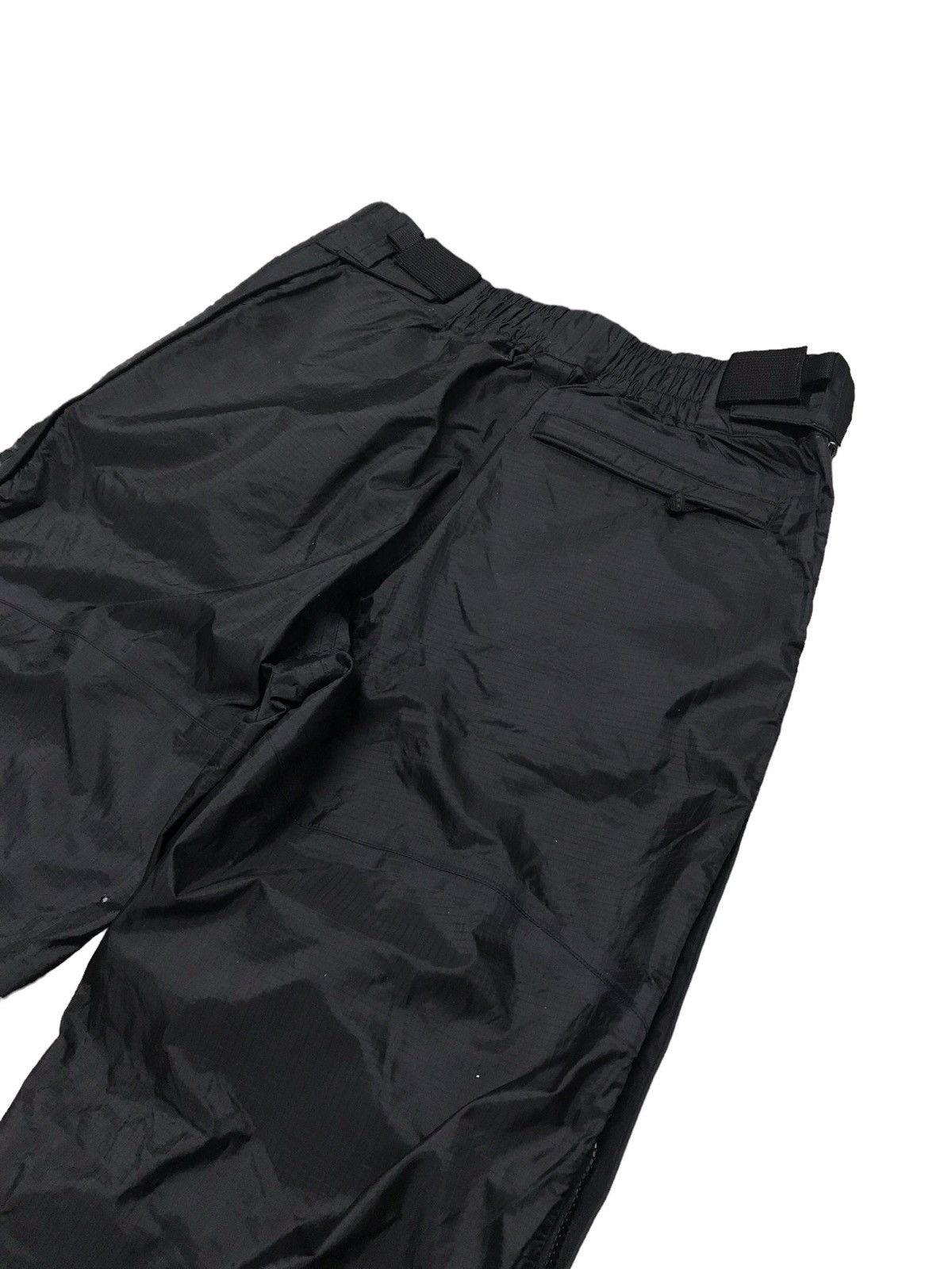 Vintage Nike ACG Storm-Fit Nylon Pants