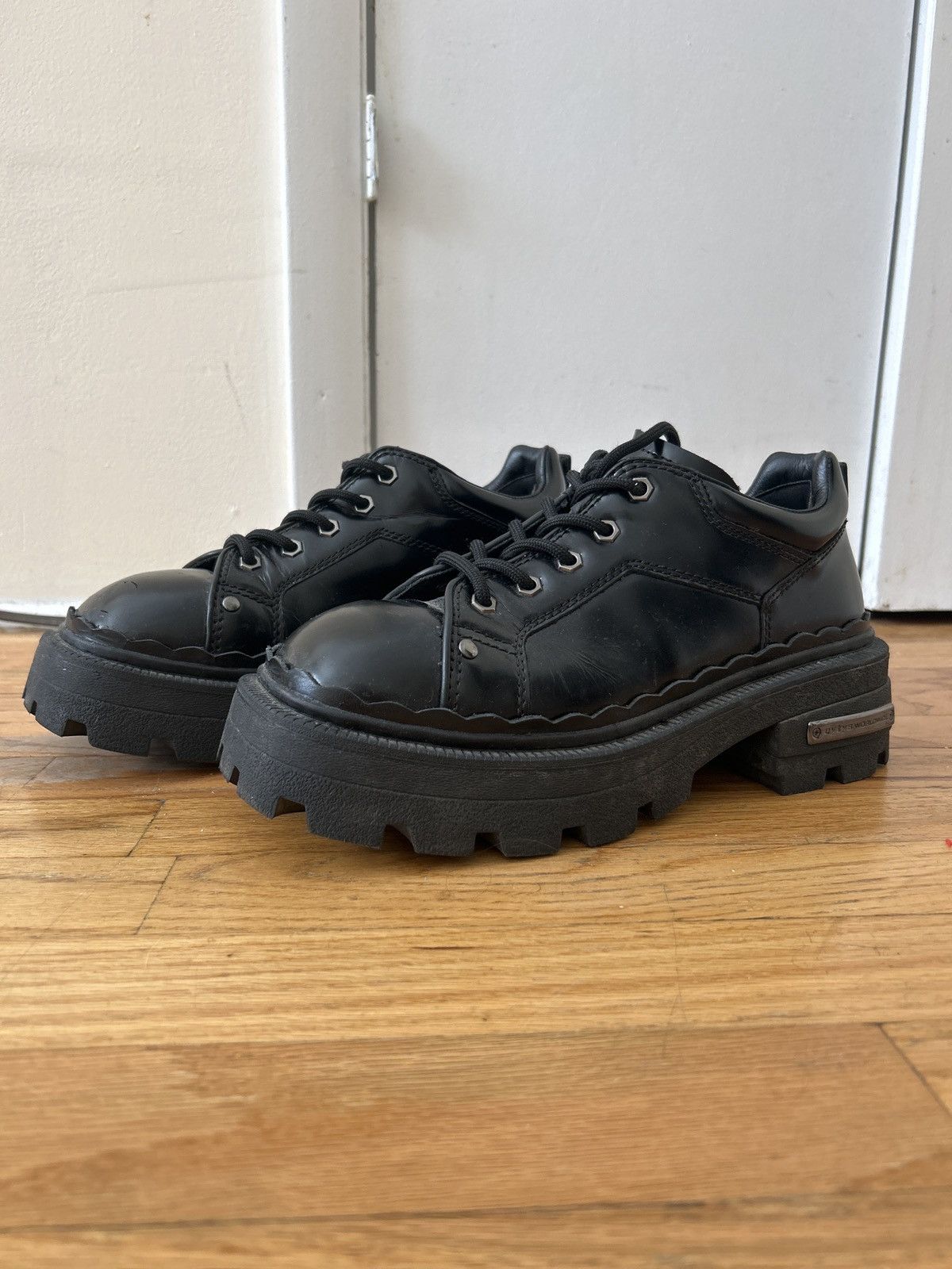 The Eytys Detroit Derby shoes in a black scale-textured leather Textured Horse Leather Derby Shoes | Atorie main image 2