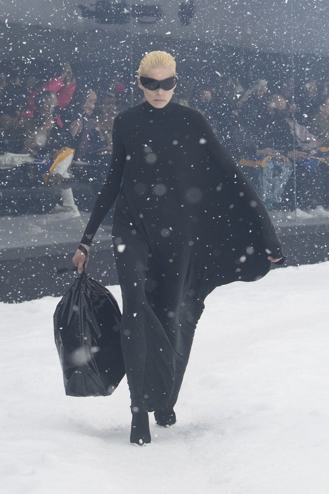 image of Balenciaga 360° Aw22 “Trash Bag” in Black, Men's