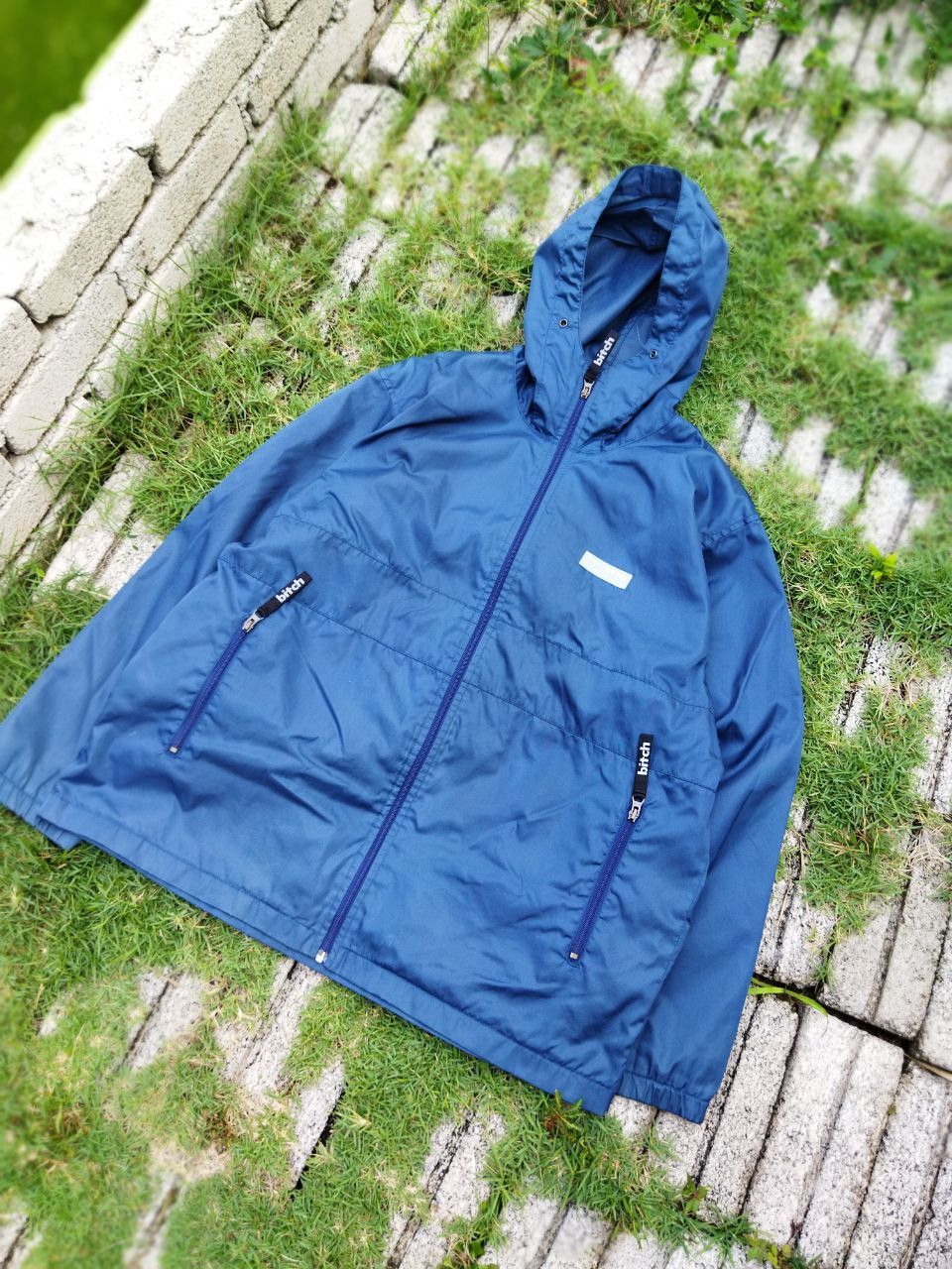 Vintage Vintage Bitch Skateboard Hoodie Jacket Size M Size US M / EU 48-50 / 2 - 2 Thumbnail