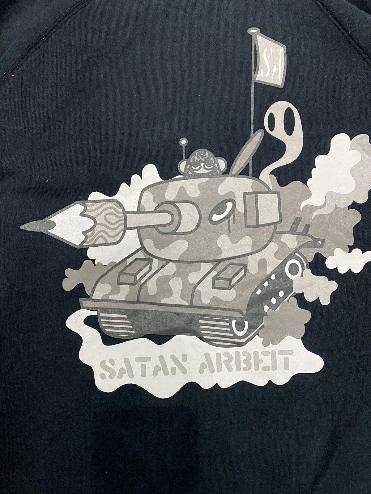 Japanese Brand × PHENOMENON × Swagger Vtg Satan Arbeit Japan Military tank graphic Size US L / EU 52-54 / 3 - 4 Thumbnail