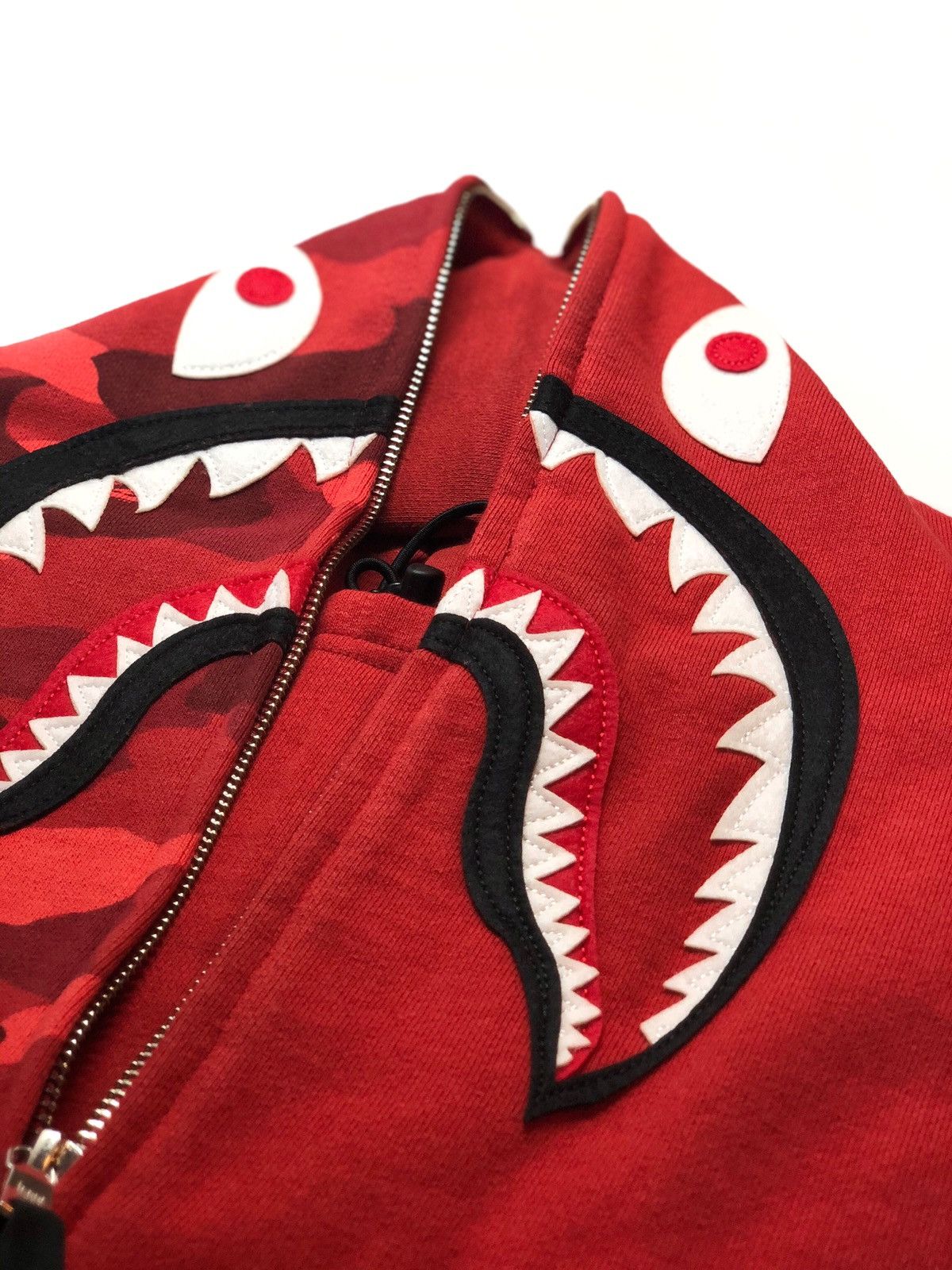 Bape Bape Color Camo Shark Face Mask Red Size ONE SIZE - 7 Thumbnail