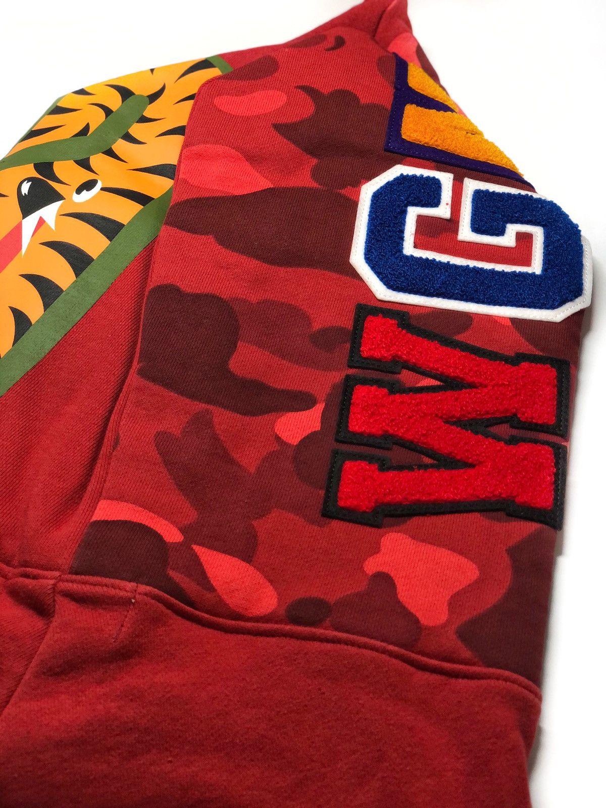 Bape Bape Color Camo Shark Face Mask Red Size ONE SIZE - 6 Thumbnail