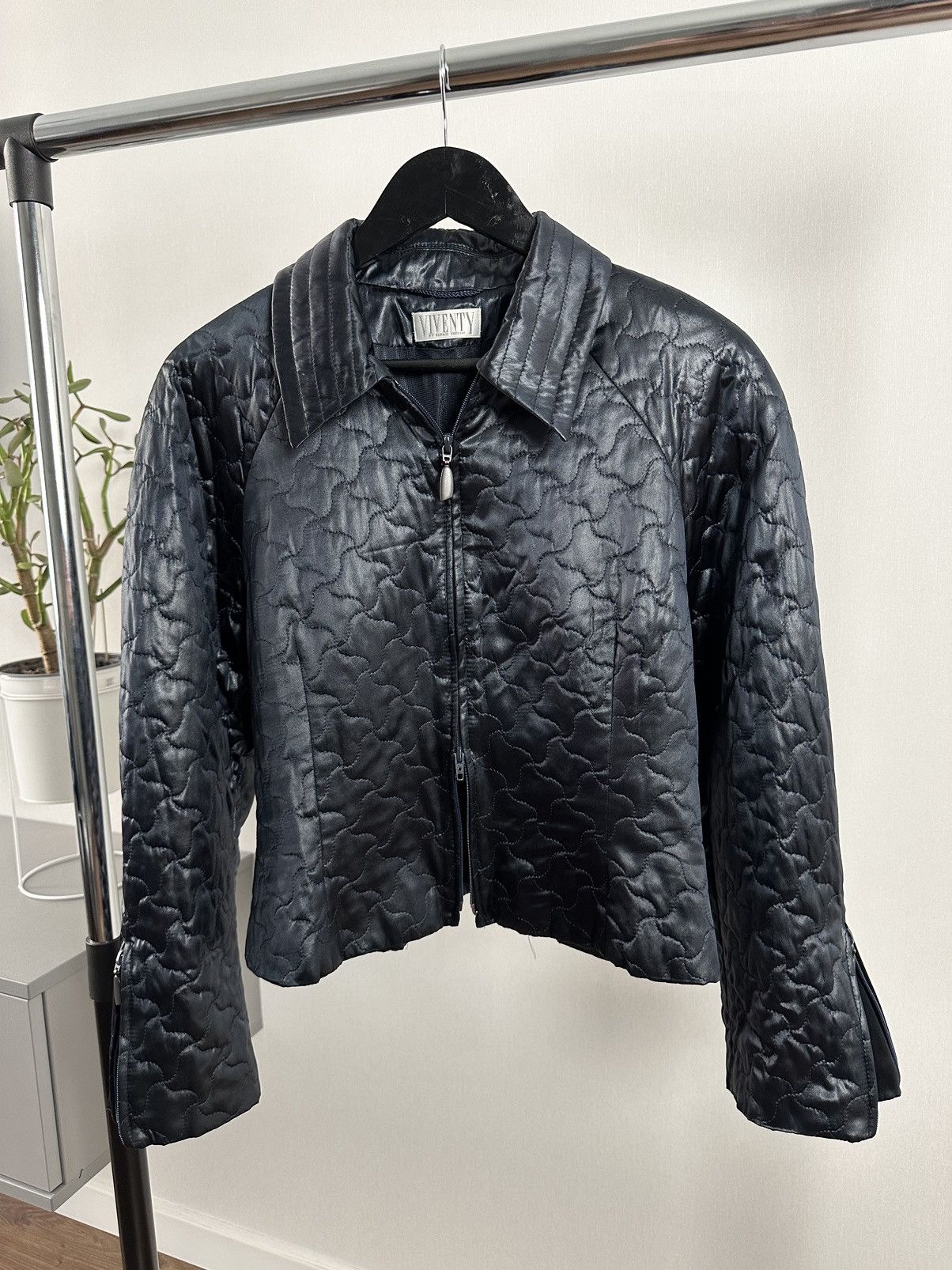 Japanese Brand × Vintage Vintage Avant-garde Quilted Navy Jacket Size M / US 6-8 / IT 42-44 - 1 Thumbnail