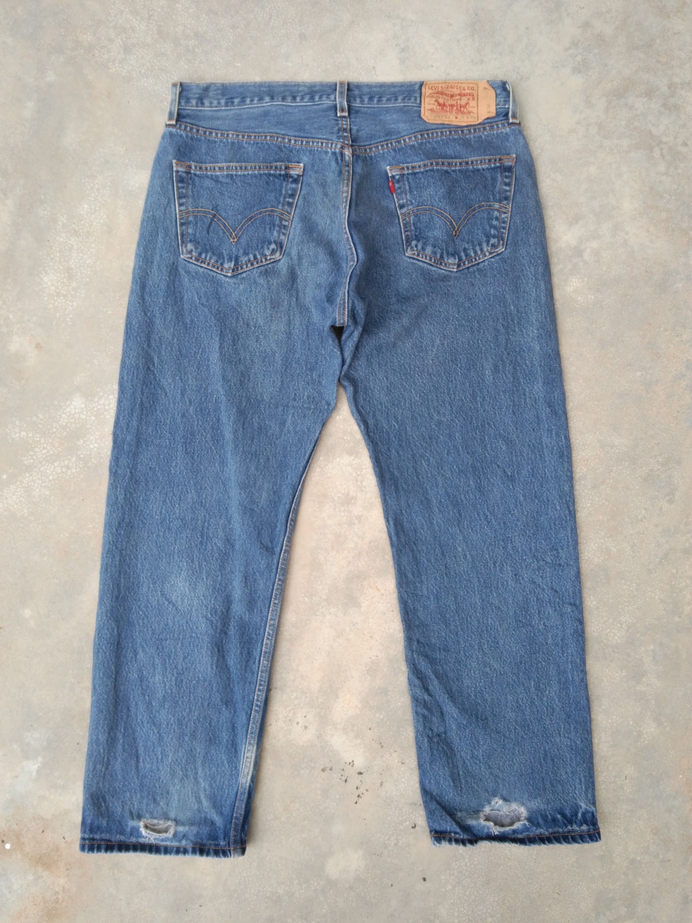 Levi's Vintage Levi's 501 xx Distressed Jeans 36x28 Size US 36 / EU 52 - 2 Thumbnail