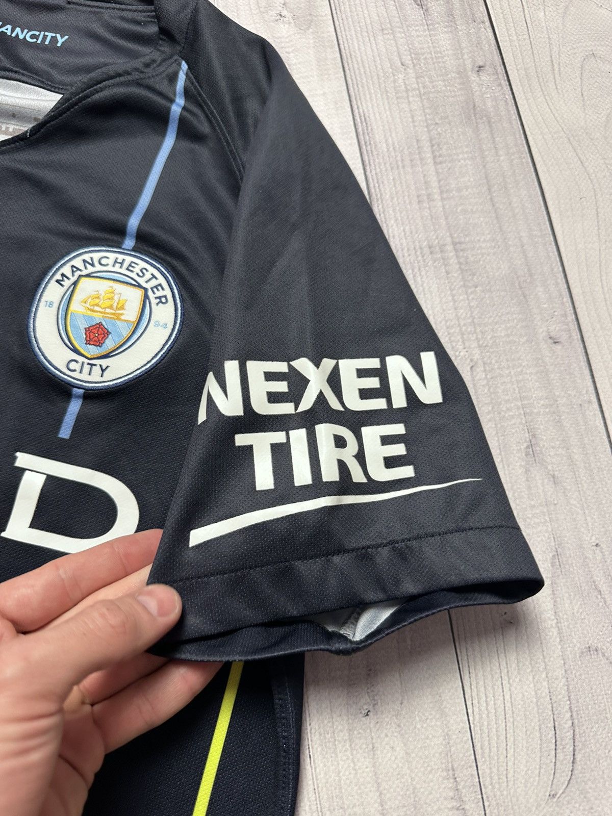 Nike × Vintage Vintage Nike Manchester City soccer jersey Black away Small Size US S / EU 44-46 / 1 - 5 Thumbnail
