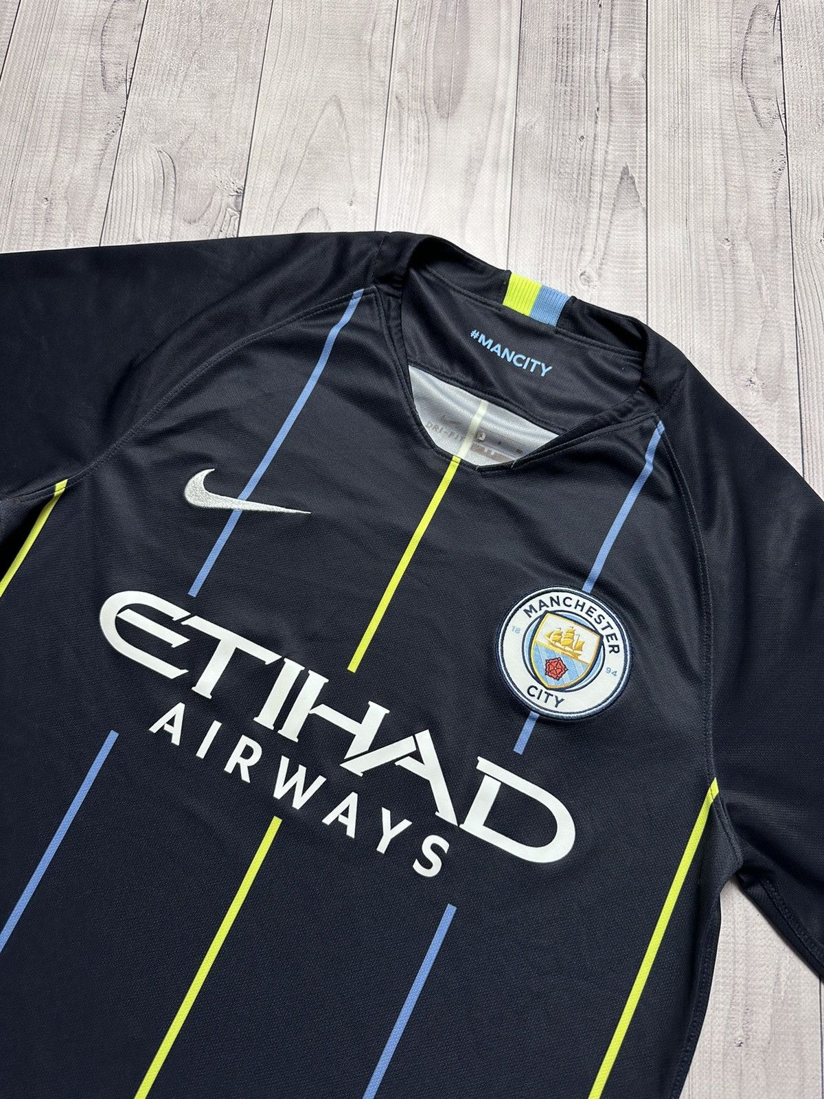 Nike × Vintage Vintage Nike Manchester City soccer jersey Black away Small Size US S / EU 44-46 / 1 - 3 Thumbnail