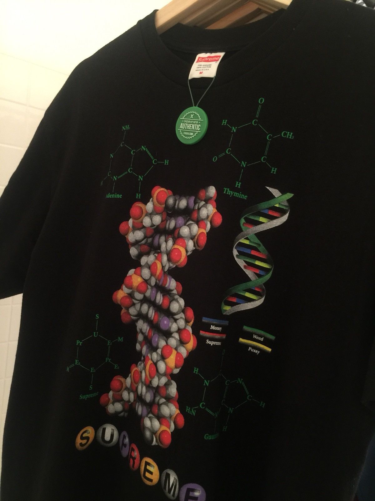 Dna tee outlet supreme