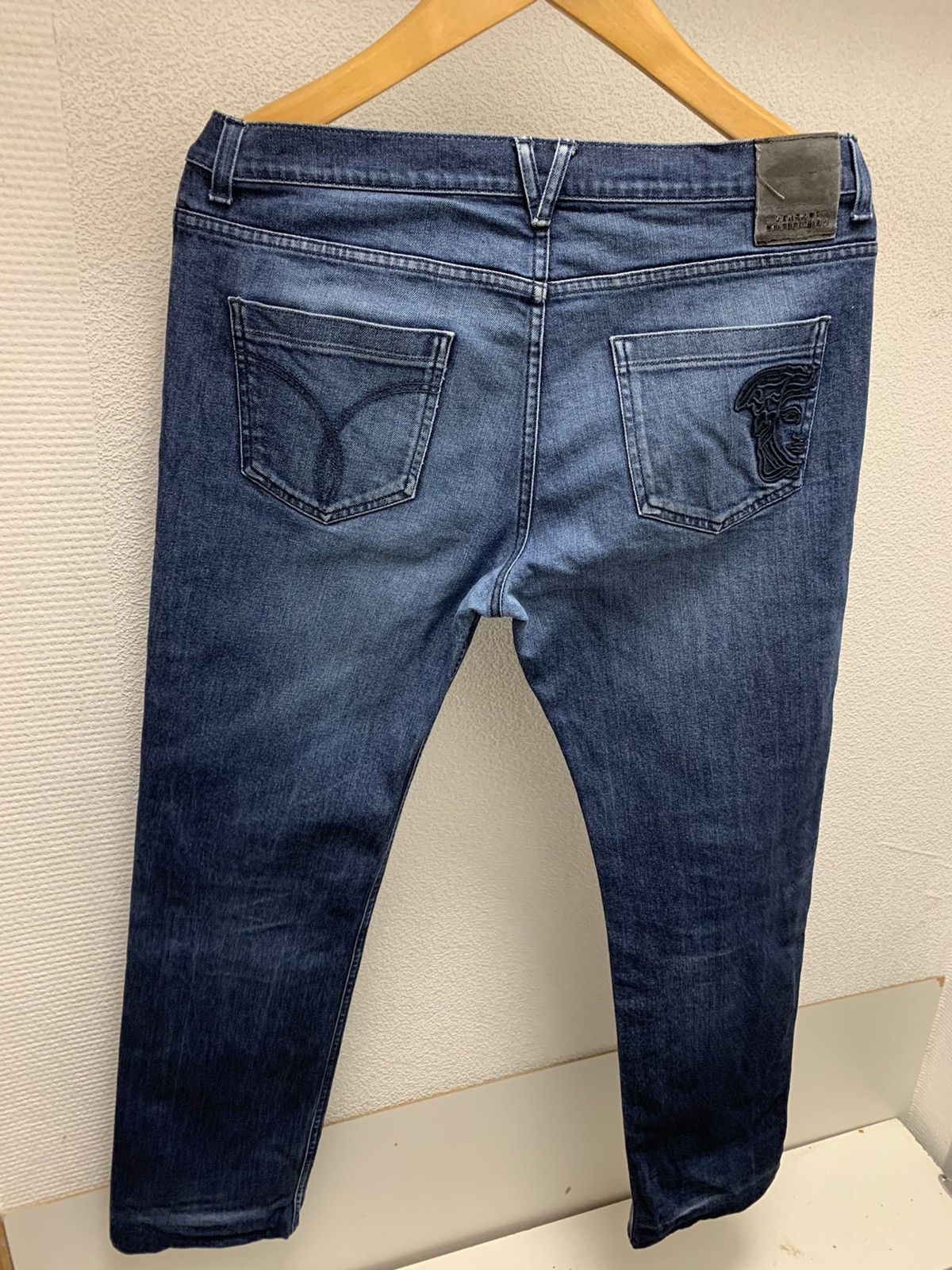 Versace Versace collection denim jeans big logo in pocket 34 Size US 34 / EU 50 - 1 Thumbnail