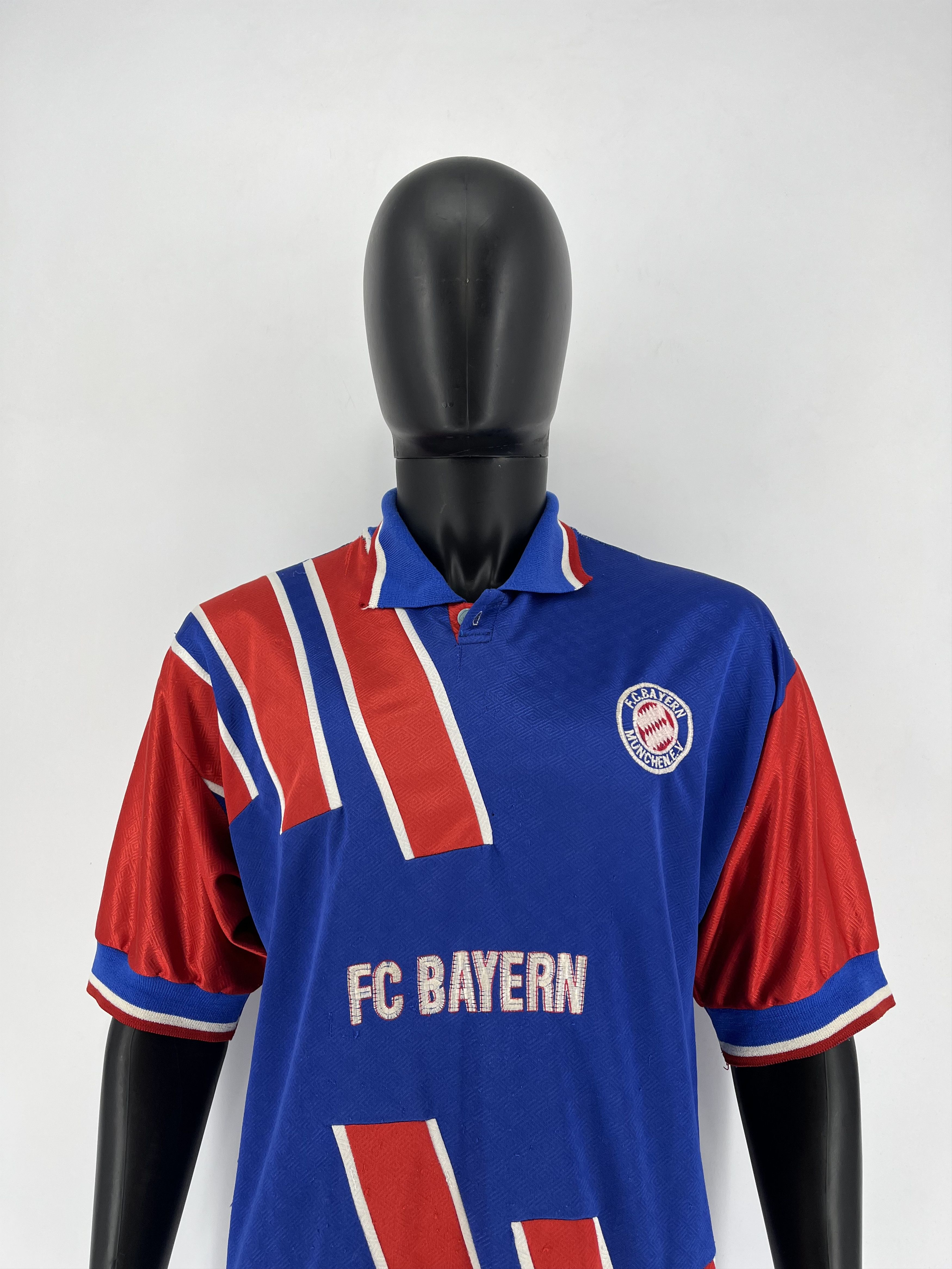 Vintage 70s Umbro Bayern Munchen Home Jersey Tee Shirt Rare Size US L / EU 52-54 / 3 - 6 Thumbnail