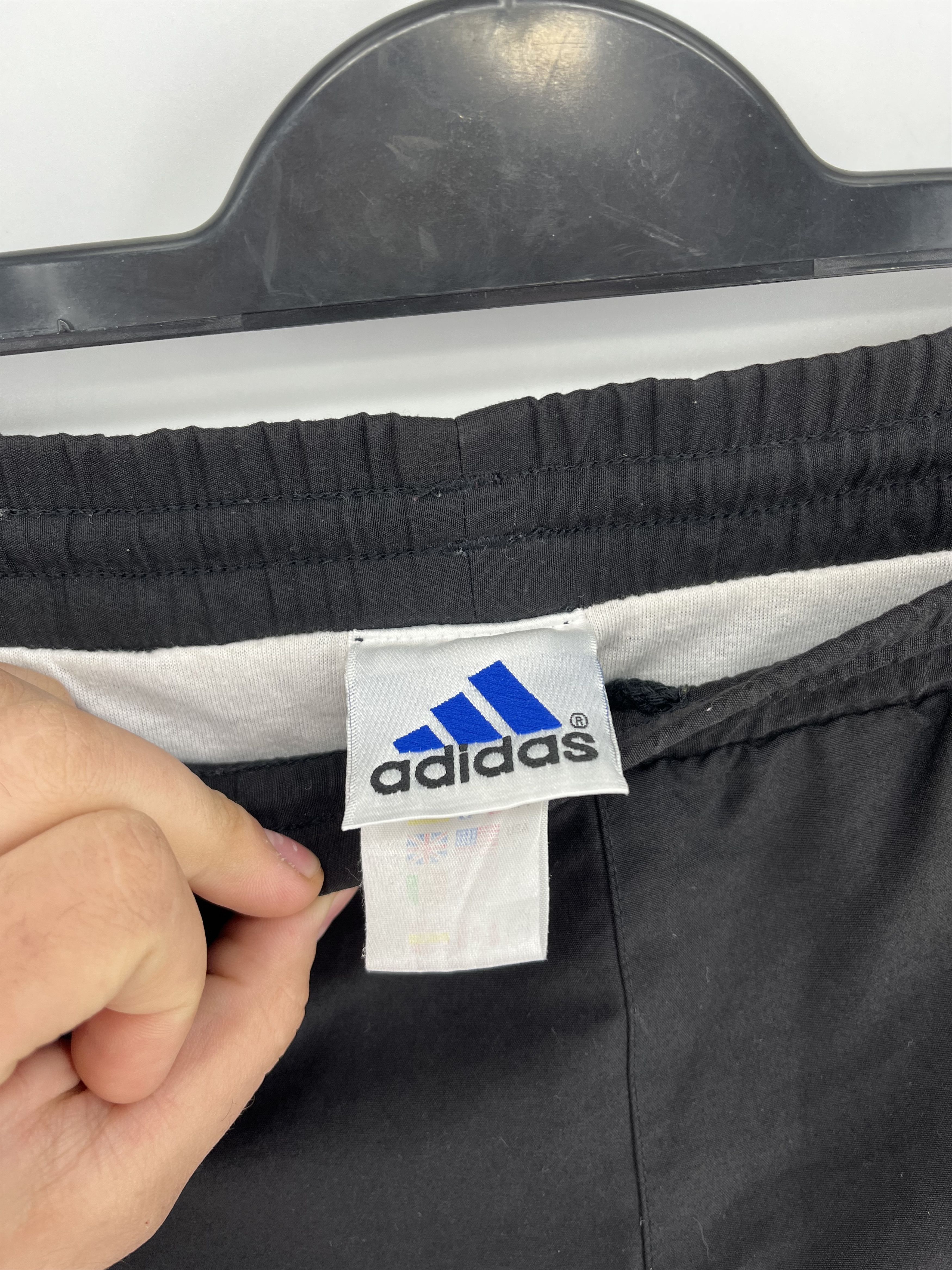 Adidas × Vintage 90s Vintage Adidas Black Nylon Mini Logo Shorts Travis Style Size US 34 / EU 50 - 8 Thumbnail