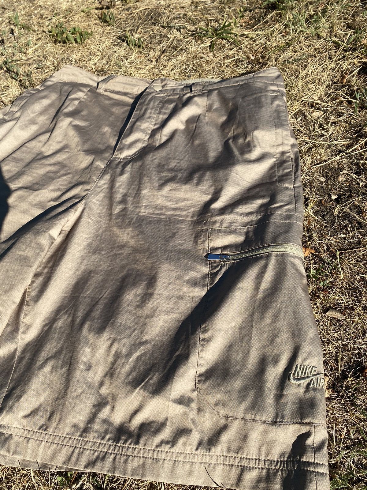 Nike Vintage Nike shorts streetwear swoosh casual y2k size 34 (L) Size US 34 / EU 50 - 2 Thumbnail