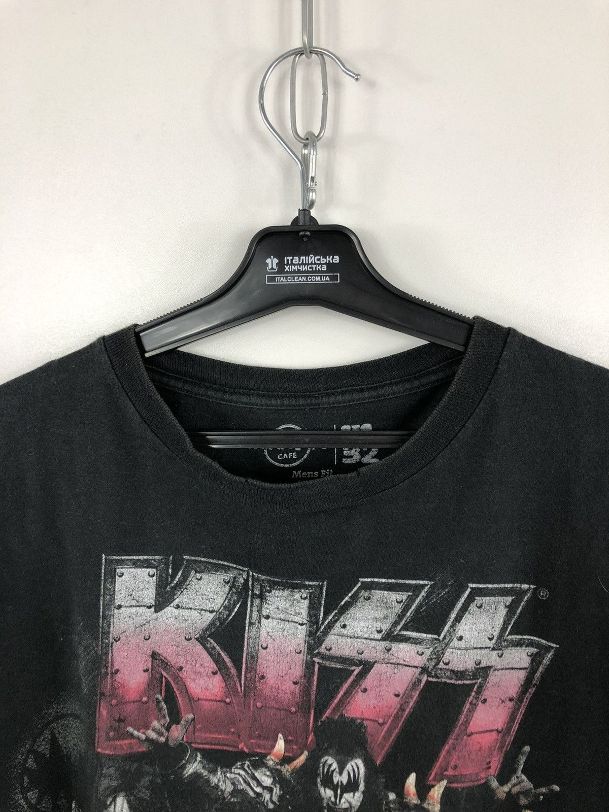 Band Tees × KISS Vintage Kiss Hard Rock Sig Series 32 Madrid Big T-Shirt Sz L Size US L / EU 52-54 / 3 - 4 Thumbnail