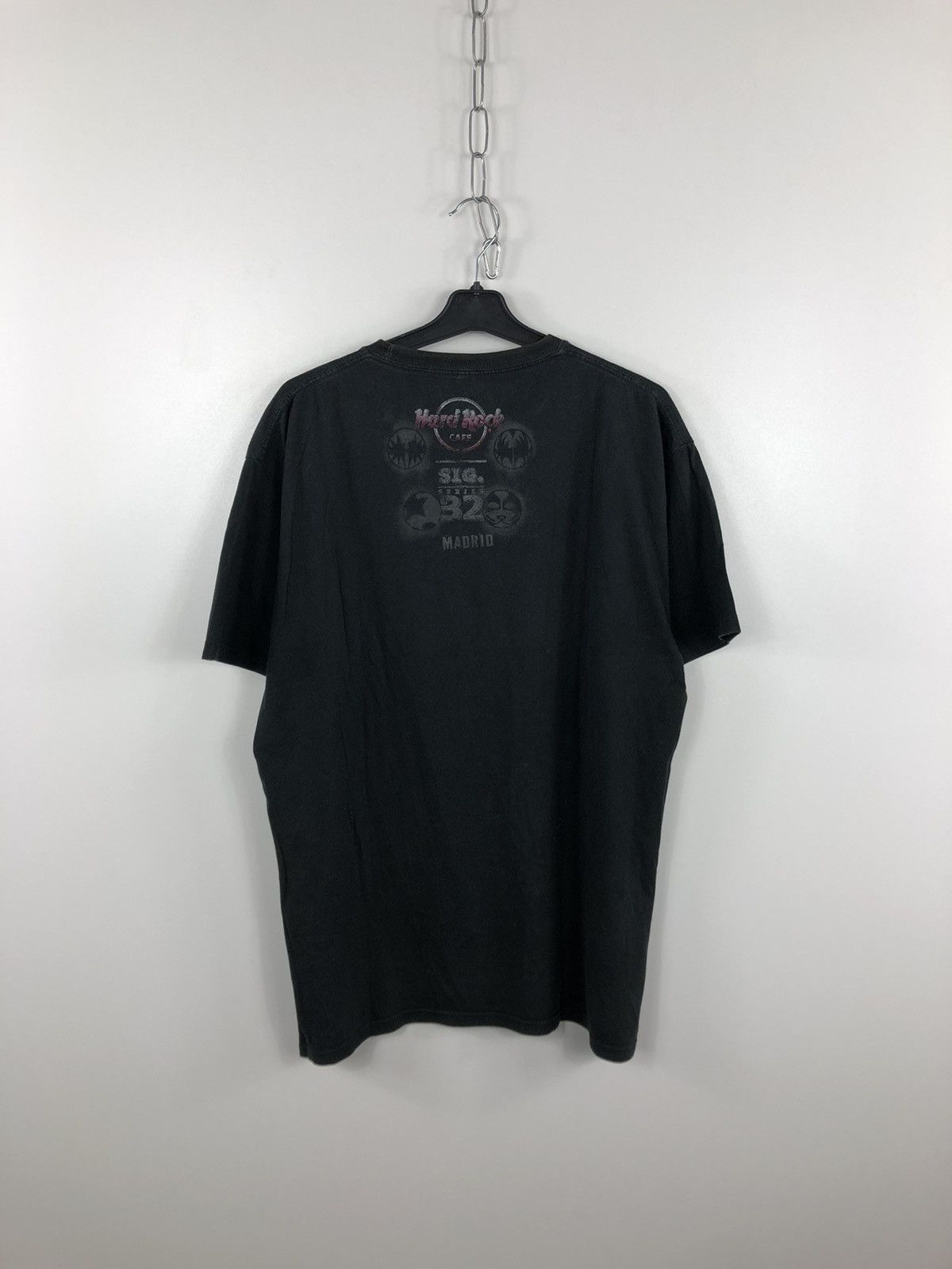 Band Tees × KISS Vintage Kiss Hard Rock Sig Series 32 Madrid Big T-Shirt Sz L Size US L / EU 52-54 / 3 - 2 Thumbnail