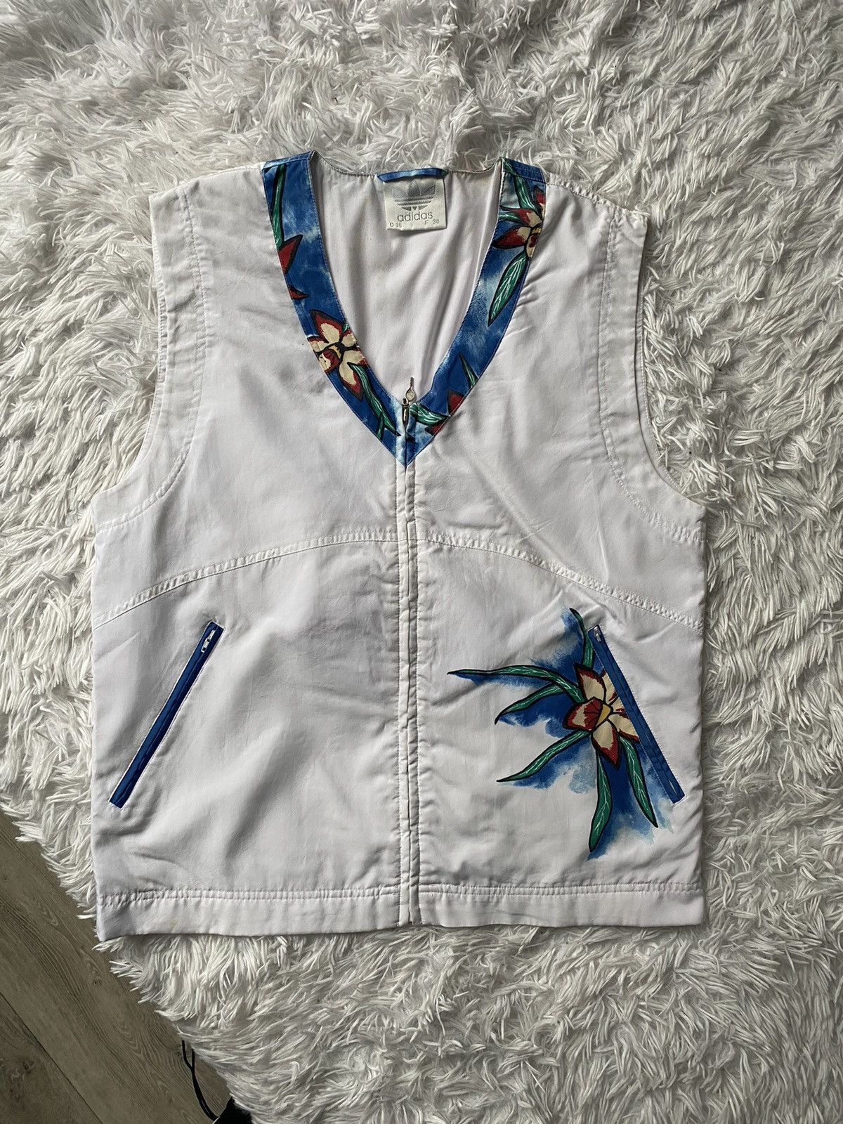 Vintage Vintage Adidas Tennis Vest White SZ S Size M / US 6-8 / IT 42-44 - 1 Thumbnail