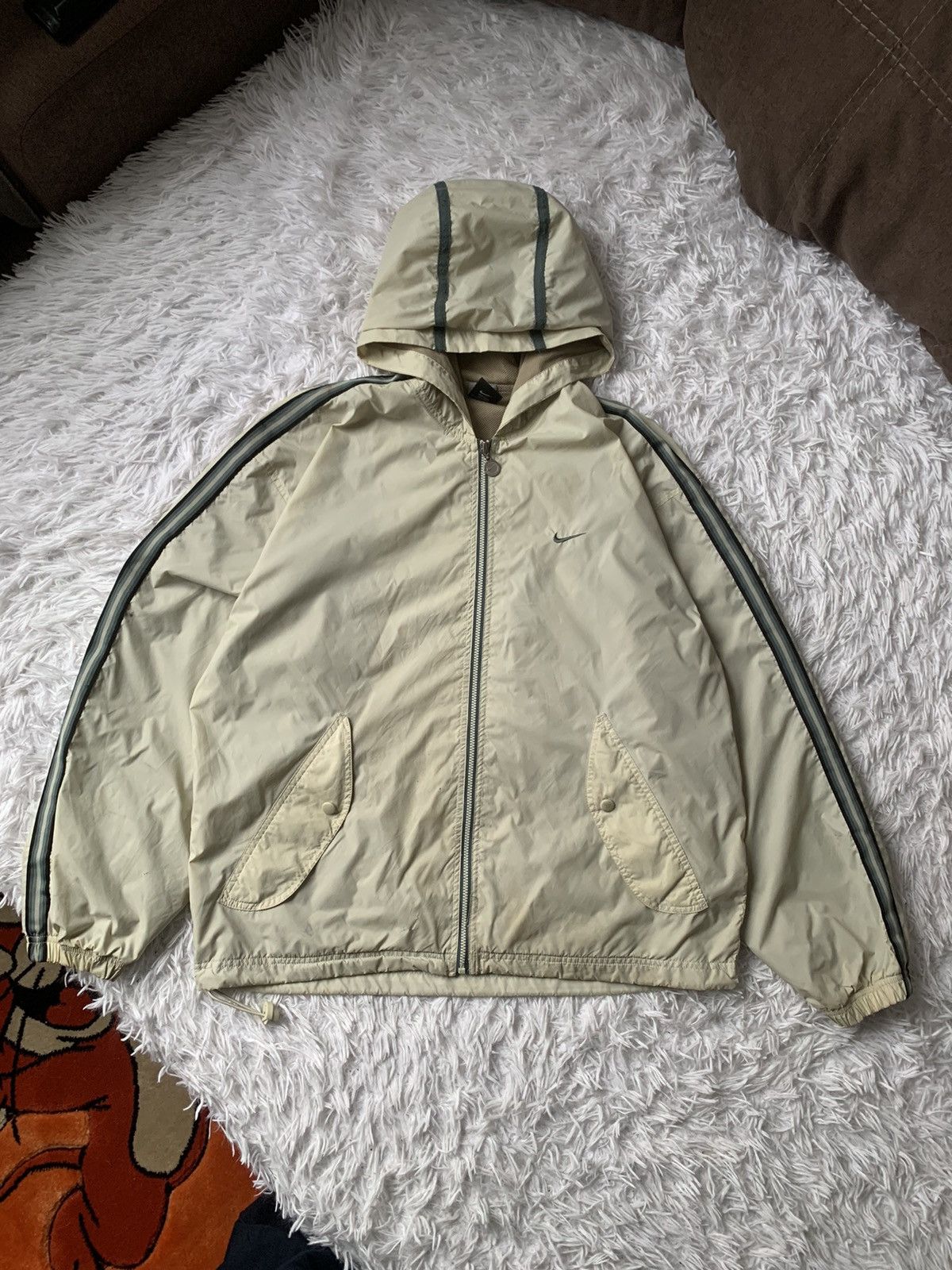 Nike Vintage Nike Y2K Logo Swoosh Light Jacket Size US M / EU 48-50 / 2 - 1 Thumbnail