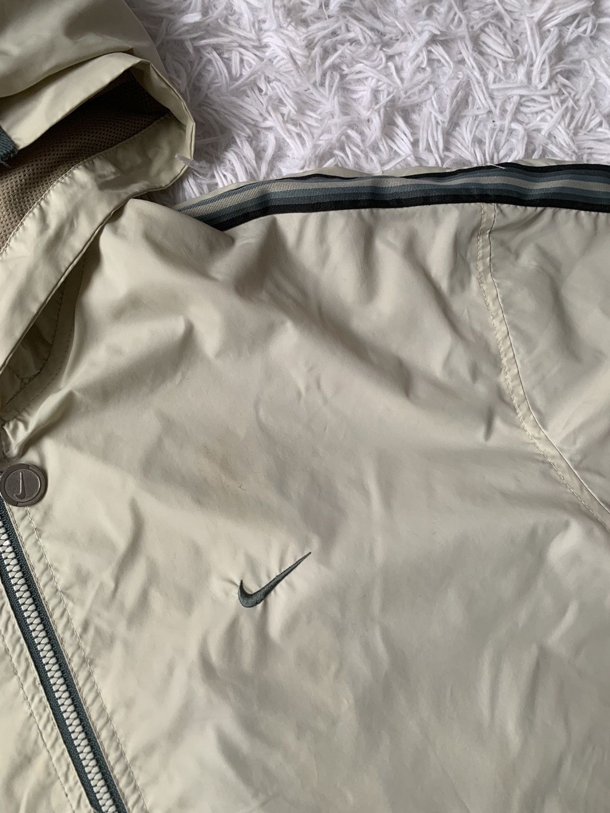 Nike Vintage Nike Y2K Logo Swoosh Light Jacket Size US M / EU 48-50 / 2 - 11 Thumbnail