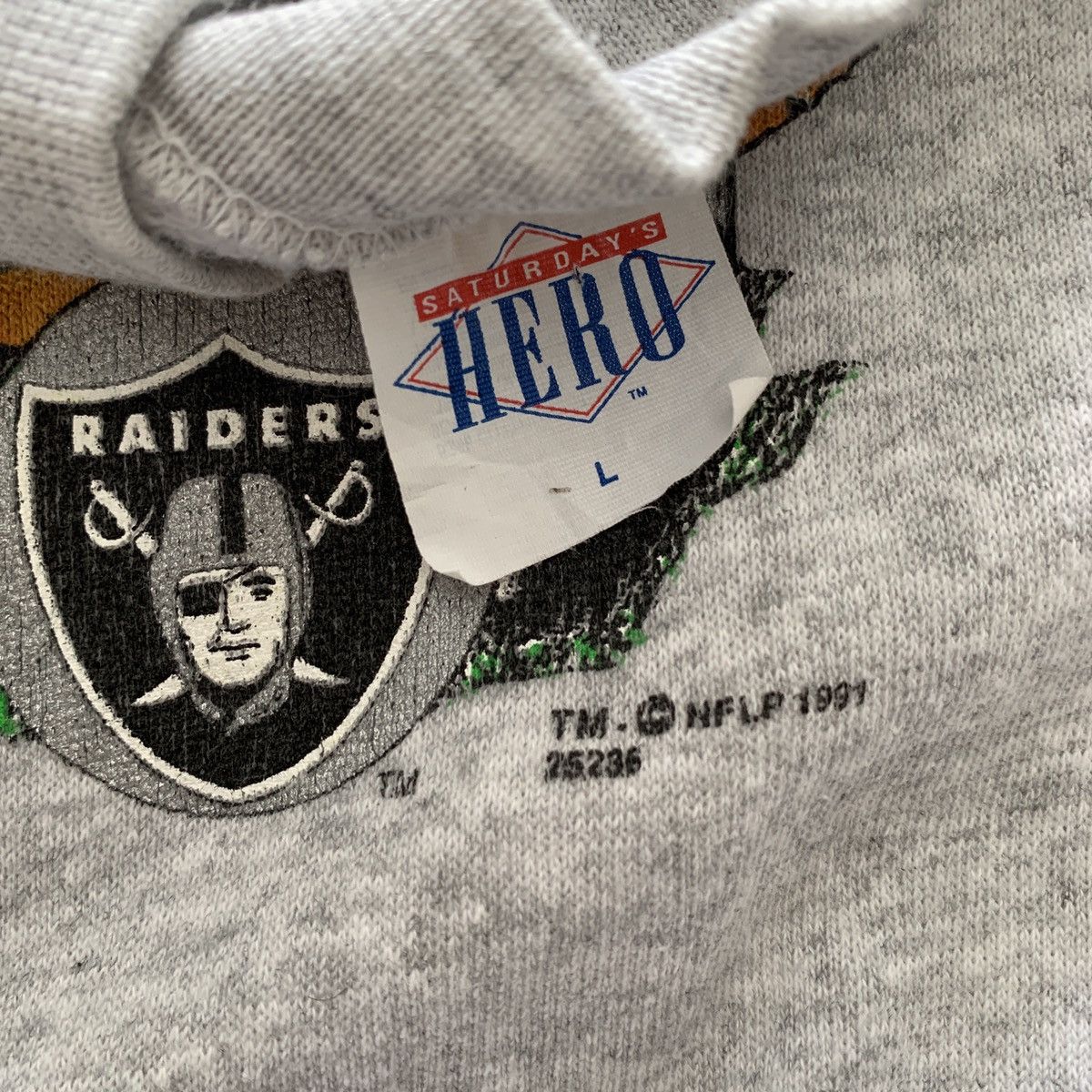 NFL × Vintage Vtg 90s Los Angeles Raiders Sweatshirt Size US L / EU 52-54 / 3 - 5 Thumbnail