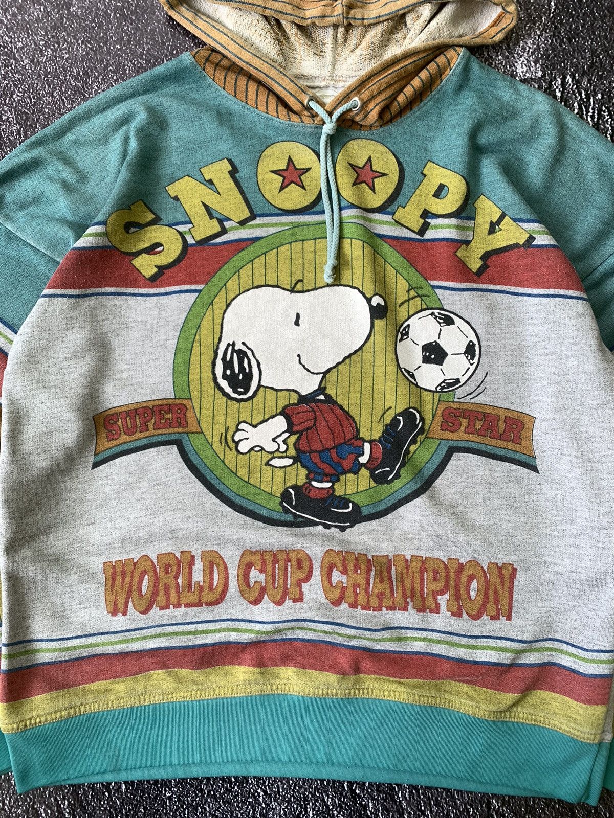 Vintage Vintage Peanuts Snoopy Sweatshirt World Cup Champion Grey Size US S / EU 44-46 / 1 - 3 Thumbnail