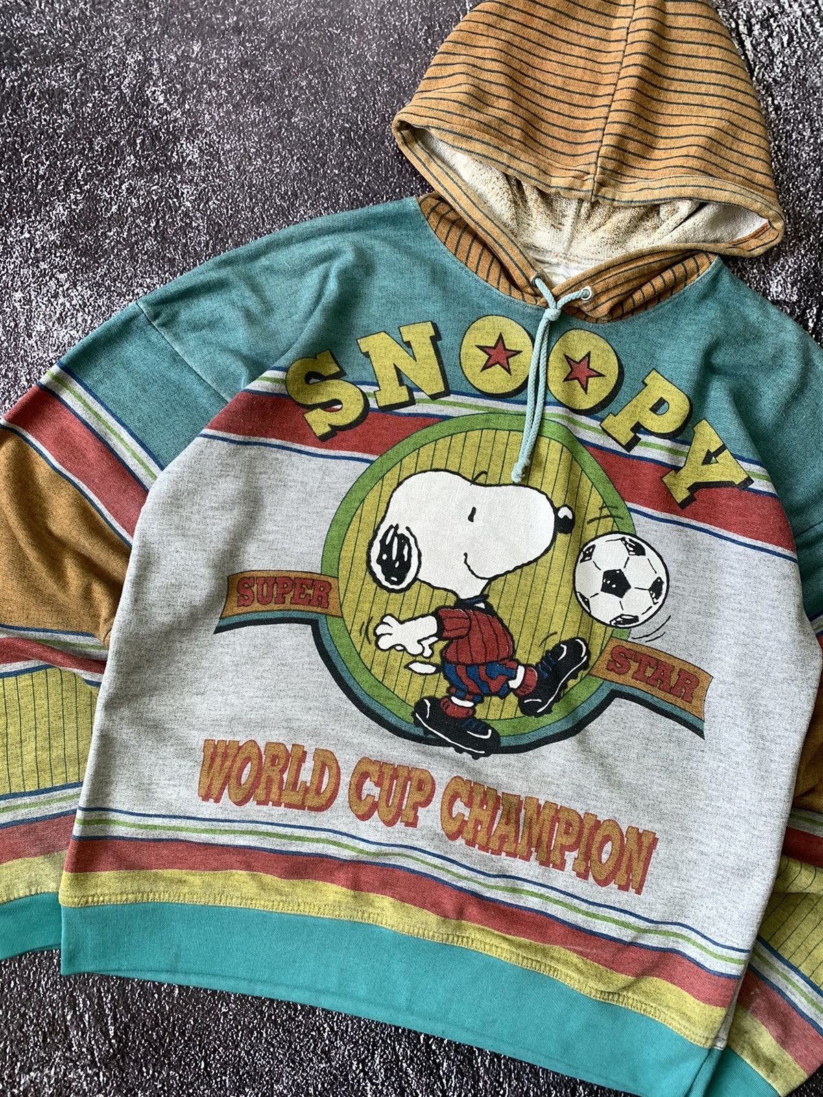 Vintage Vintage Peanuts Snoopy Sweatshirt World Cup Champion Grey Size US S / EU 44-46 / 1 - 2 Thumbnail