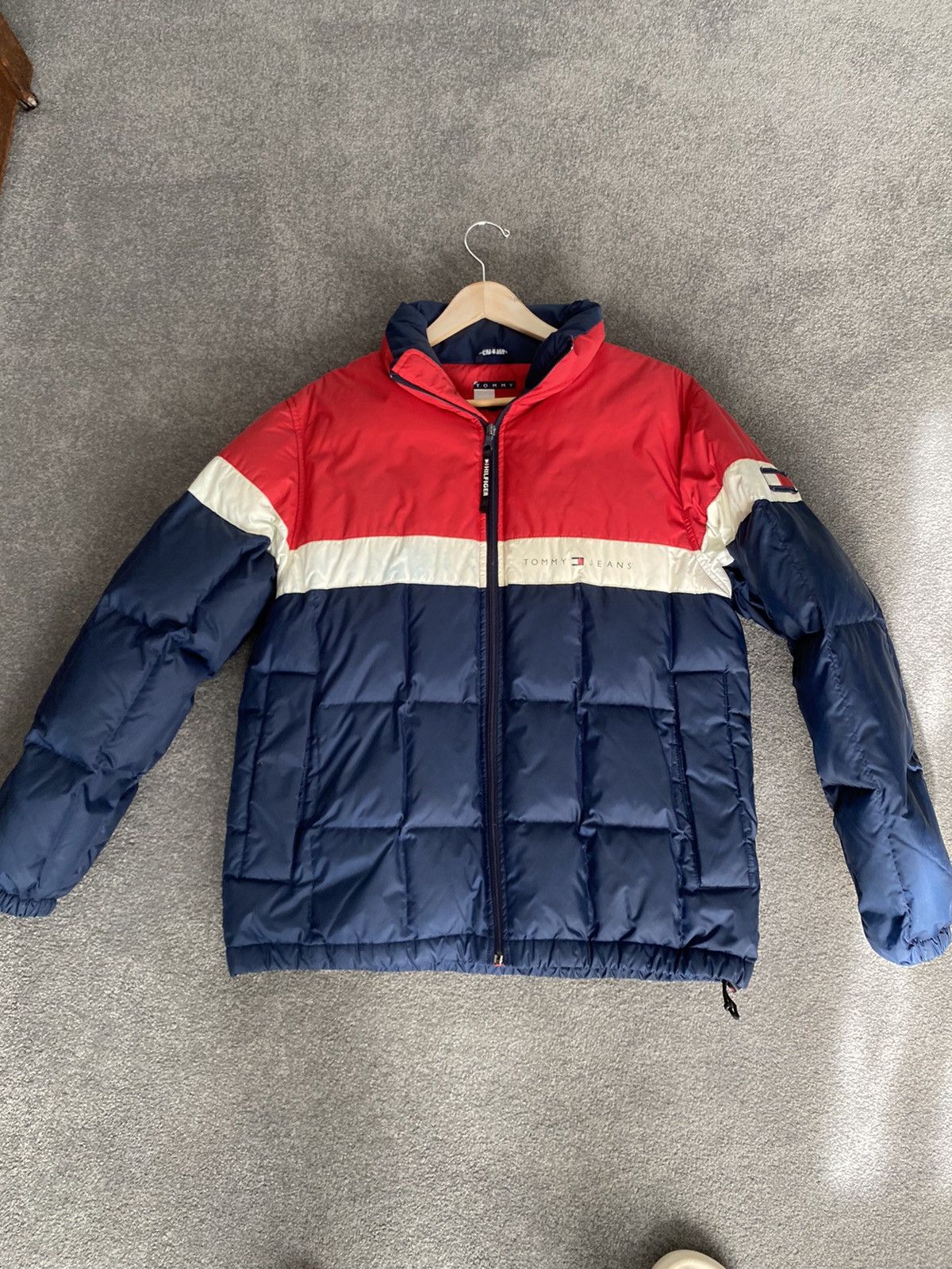 Vintage Vintage Tommy Hilfiger Puff down jacket size S Size US S / EU 44-46 / 1 - 1 Thumbnail