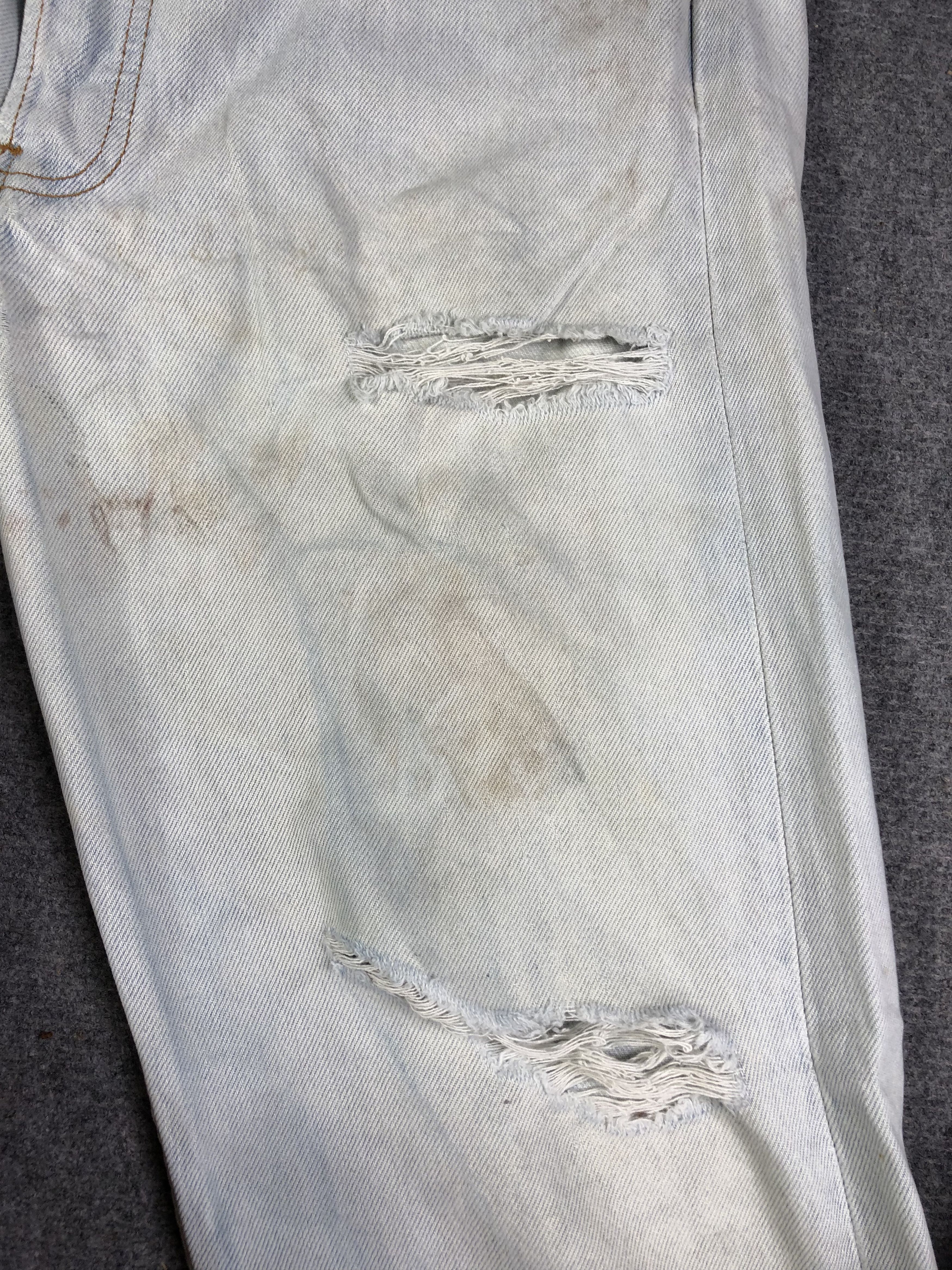 Levi's Vintage Dirty Light Blue Levis 501 33x32 Size US 33 - 10 Thumbnail