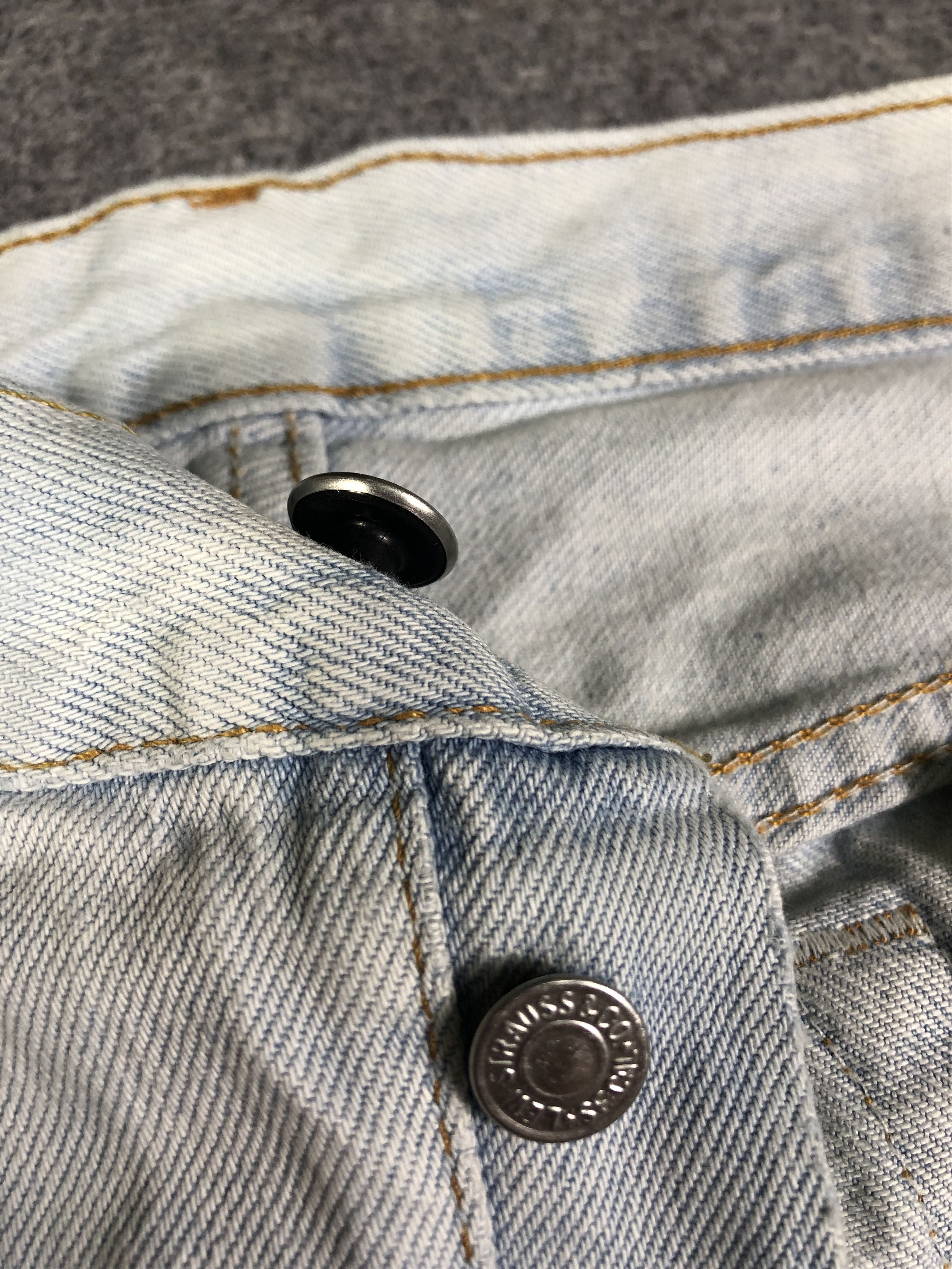 Levi's Vintage Dirty Light Blue Levis 501 33x32 Size US 33 - 4 Thumbnail