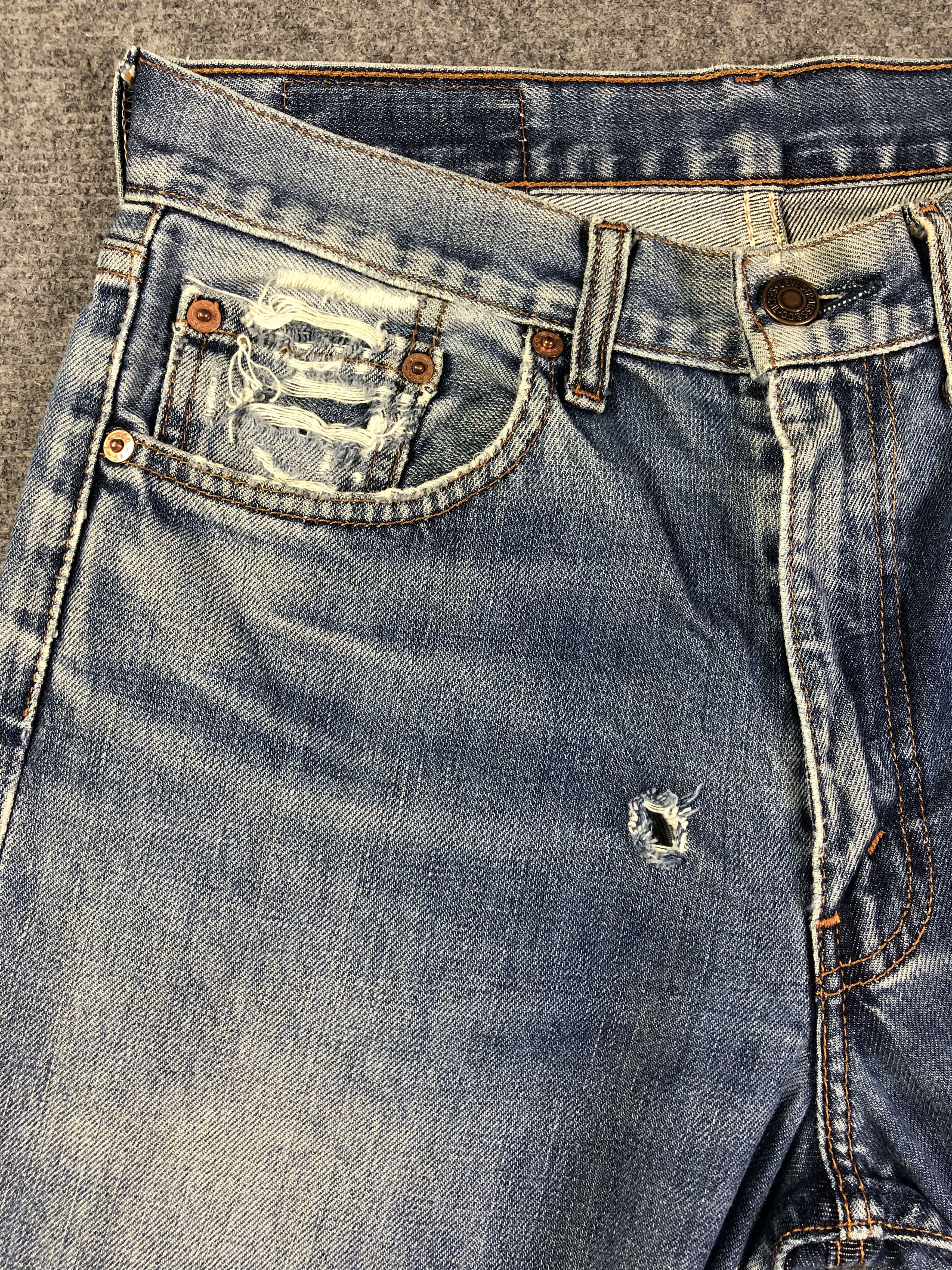 Levi's Wash Blue Levis Denim Jeans 31x29.5 Size US 31 - 8 Thumbnail