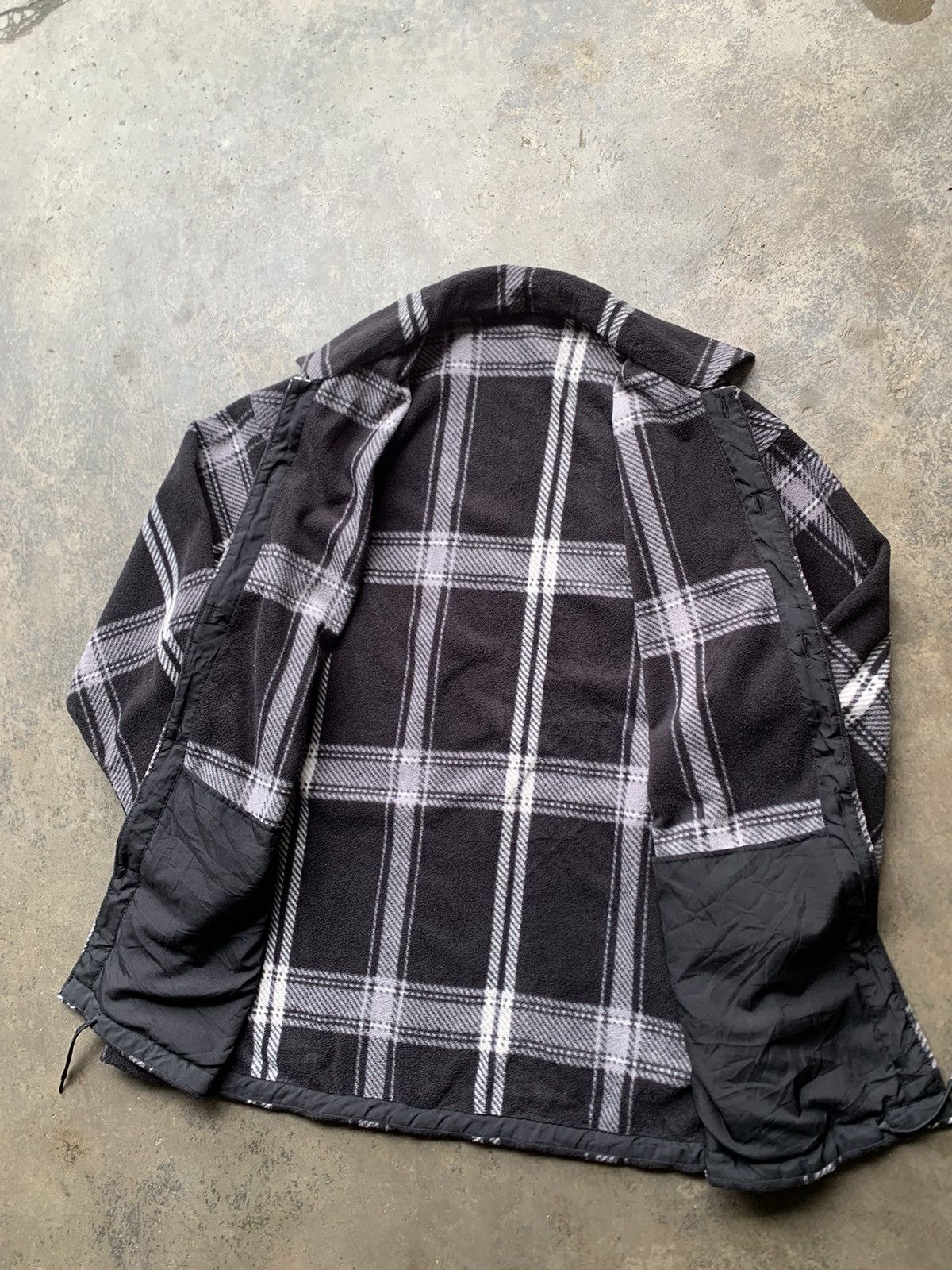 Japanese Brand GU FLEECE FABRICS FLANNEL SHIRTS Size US XL / EU 56 / 4 - 7 Thumbnail