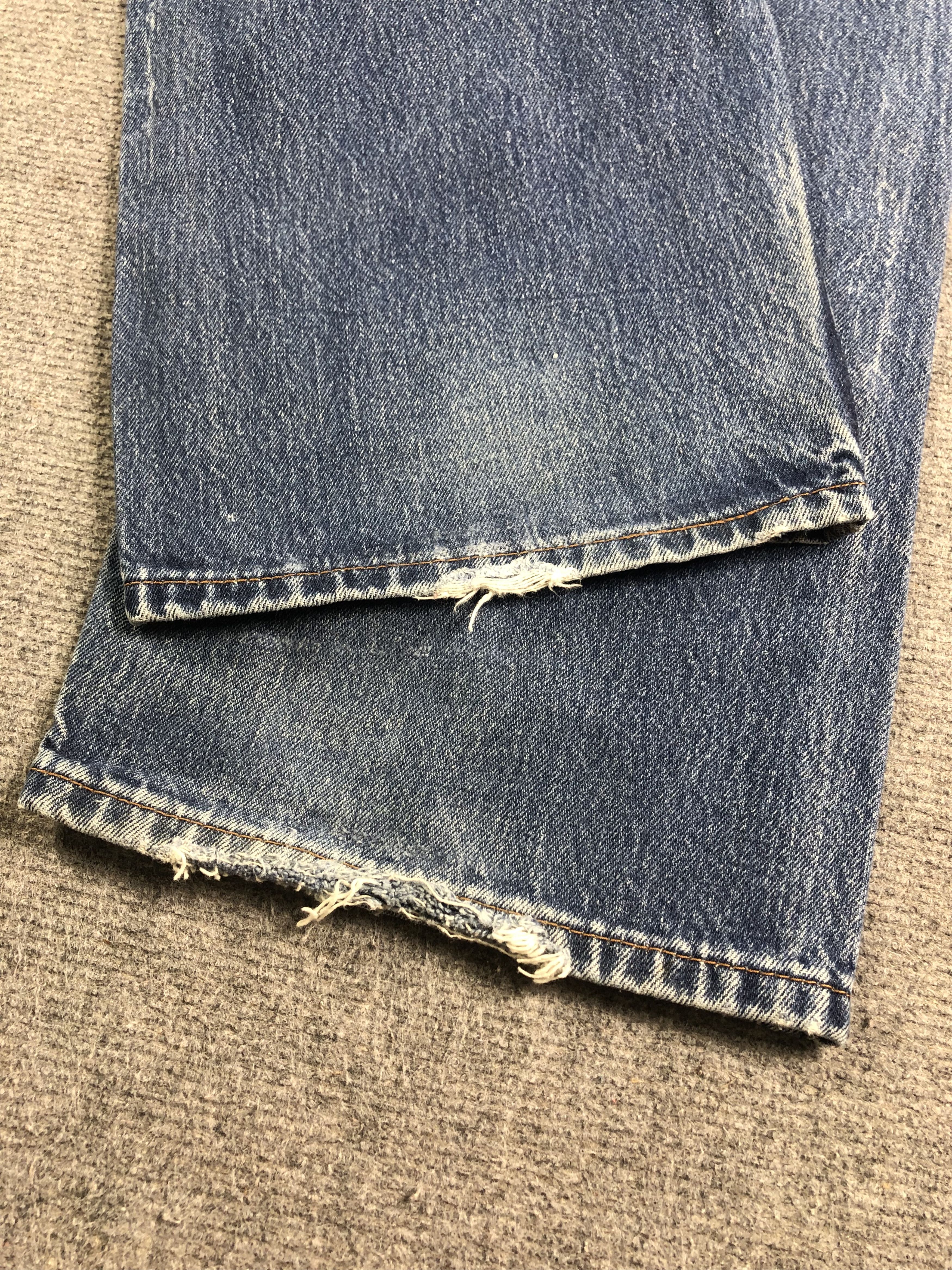 Levi's Faded Blue Levis 505 Denim Jeans 41x28 Size US 41 - 15 Thumbnail