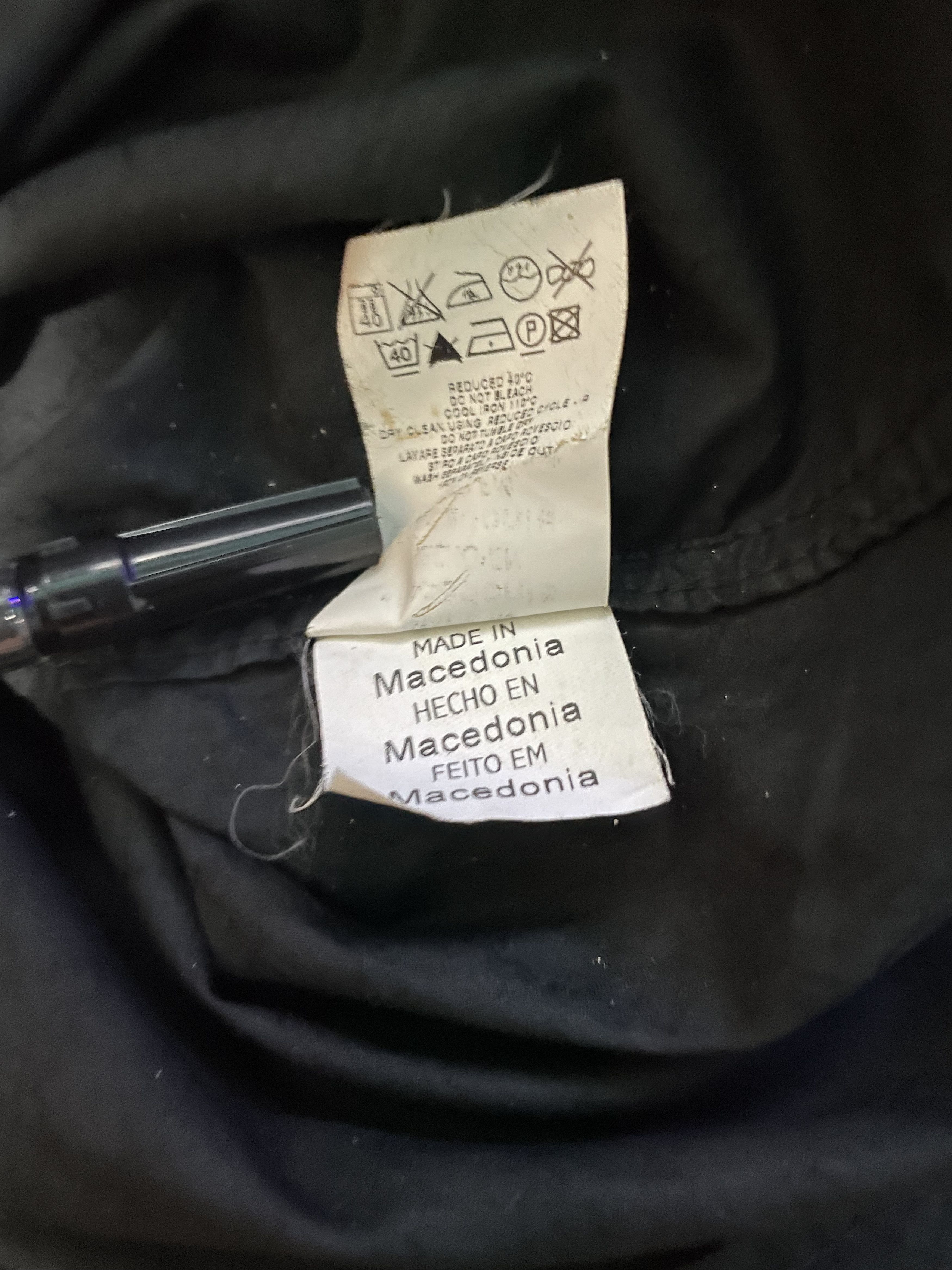 Alexander McQueen Alexander Mcqueen Monogram Button Up Size US S / EU 44-46 / 1 - 10 Thumbnail