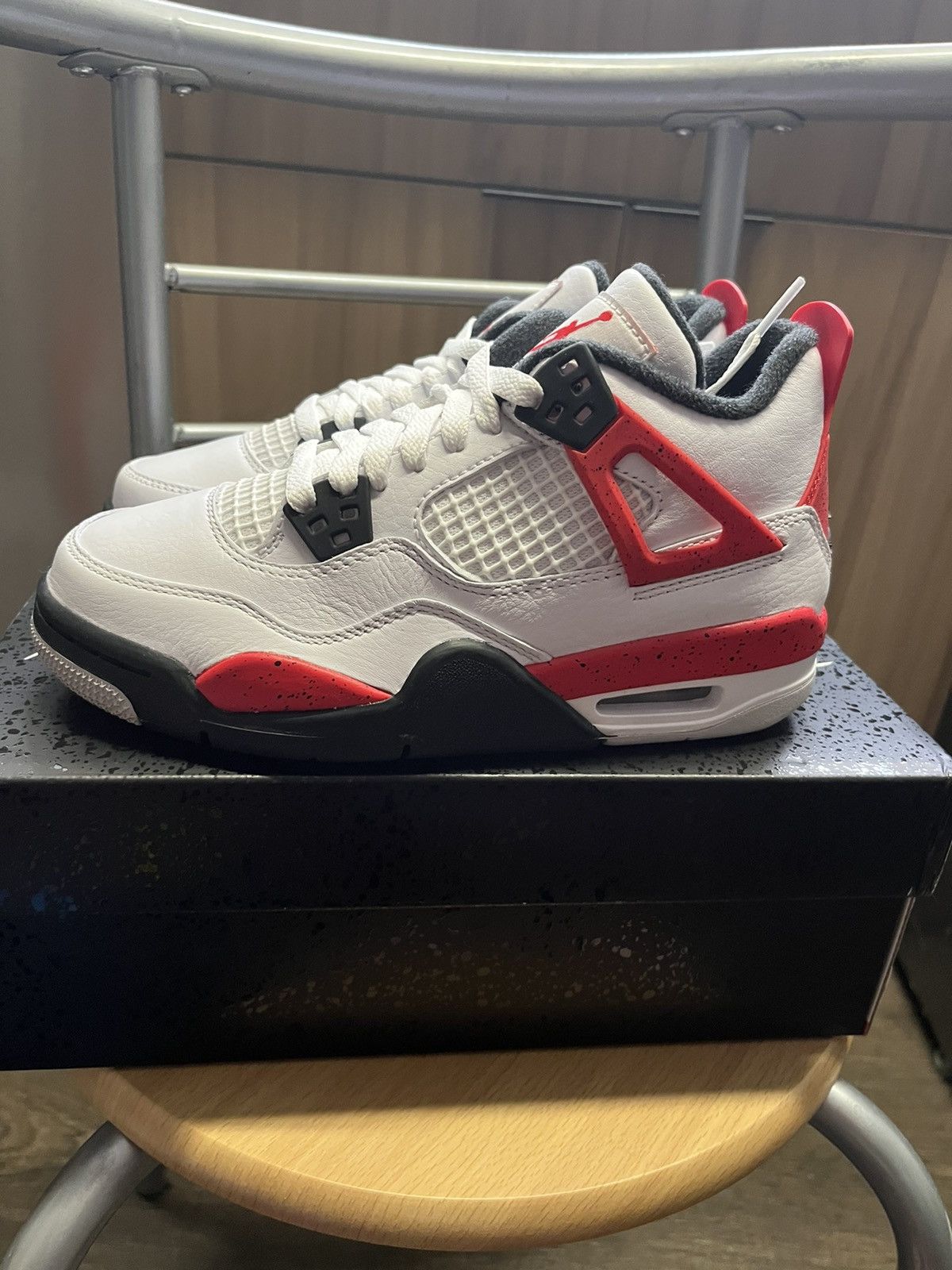 deadstock jordan 4