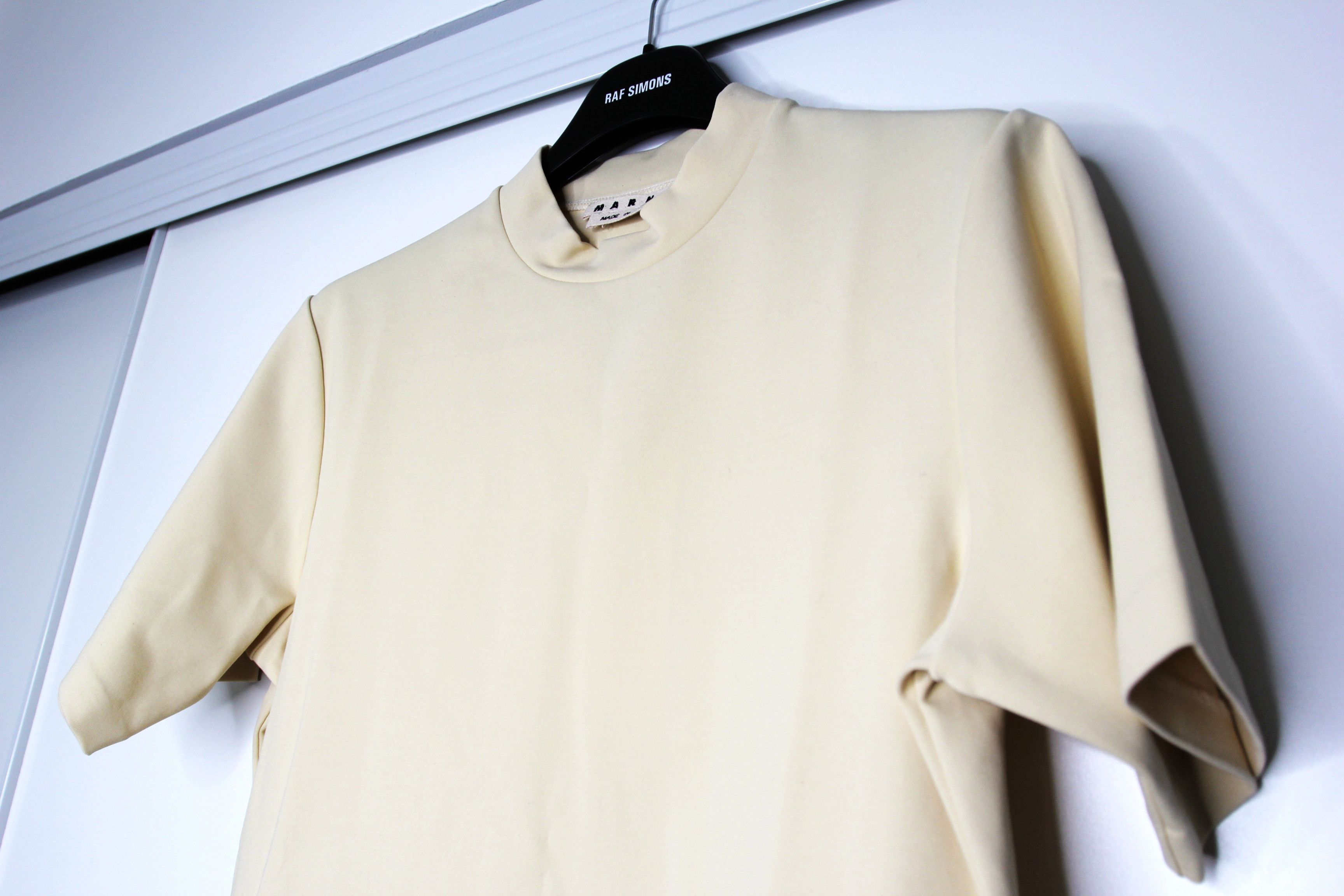 Marni BNWT AW20 MARNI OFF WHITE SLIM FITTING TSHIRT 50 Size US M / EU 48-50 / 2 - 4 Thumbnail