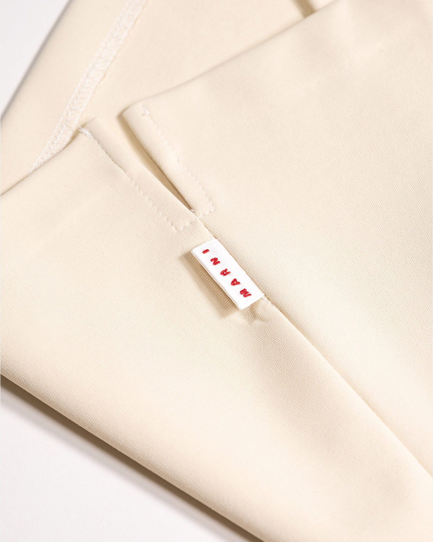 Marni BNWT AW20 MARNI OFF WHITE SLIM FITTING TSHIRT 50 Size US M / EU 48-50 / 2 - 14 Thumbnail