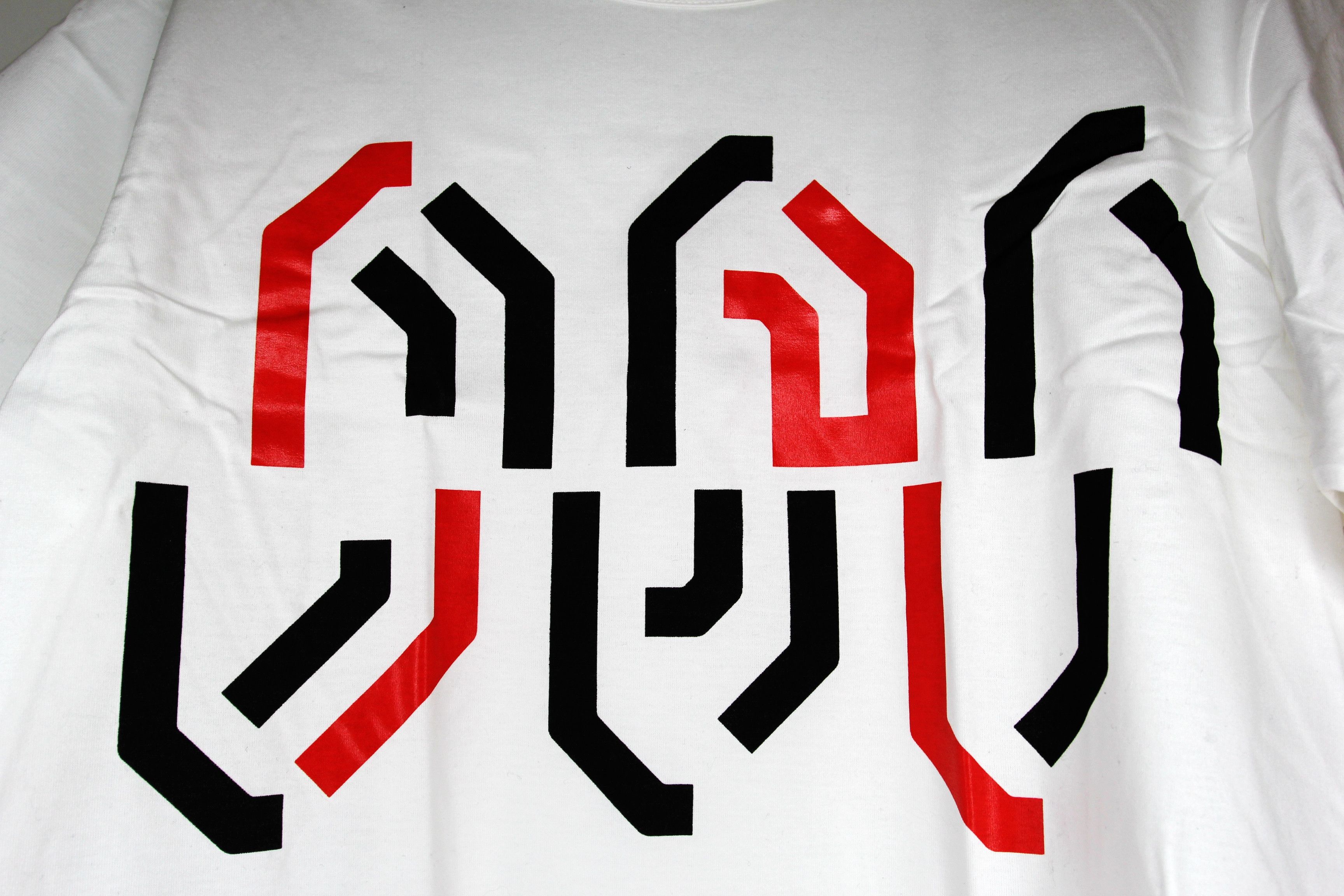 Junya Watanabe BNWT AW18 JUNYA WATANABE BLACK AND RED PRINT TSHIRT S Size US S / EU 44-46 / 1 - 6 Thumbnail