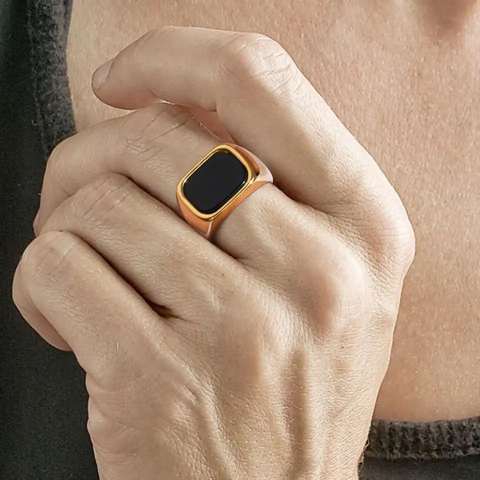 Other Geometric Rectangle Black Stone Top Signet Ring Size ONE SIZE - 3 Thumbnail