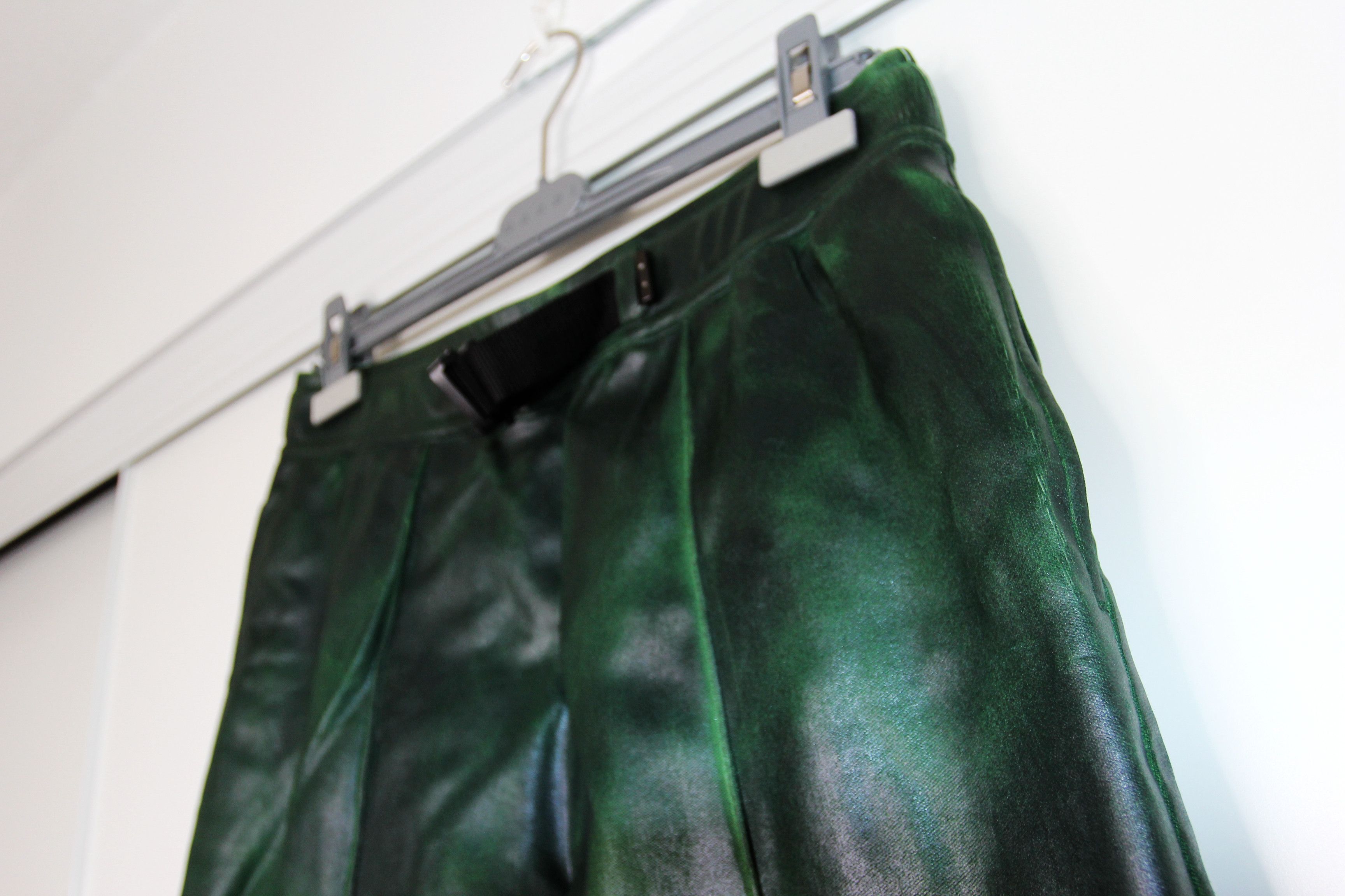 TAAKK BNWOT SS20 TAAKK GREEN NYLON PANTS M Size US 31 - 4 Thumbnail