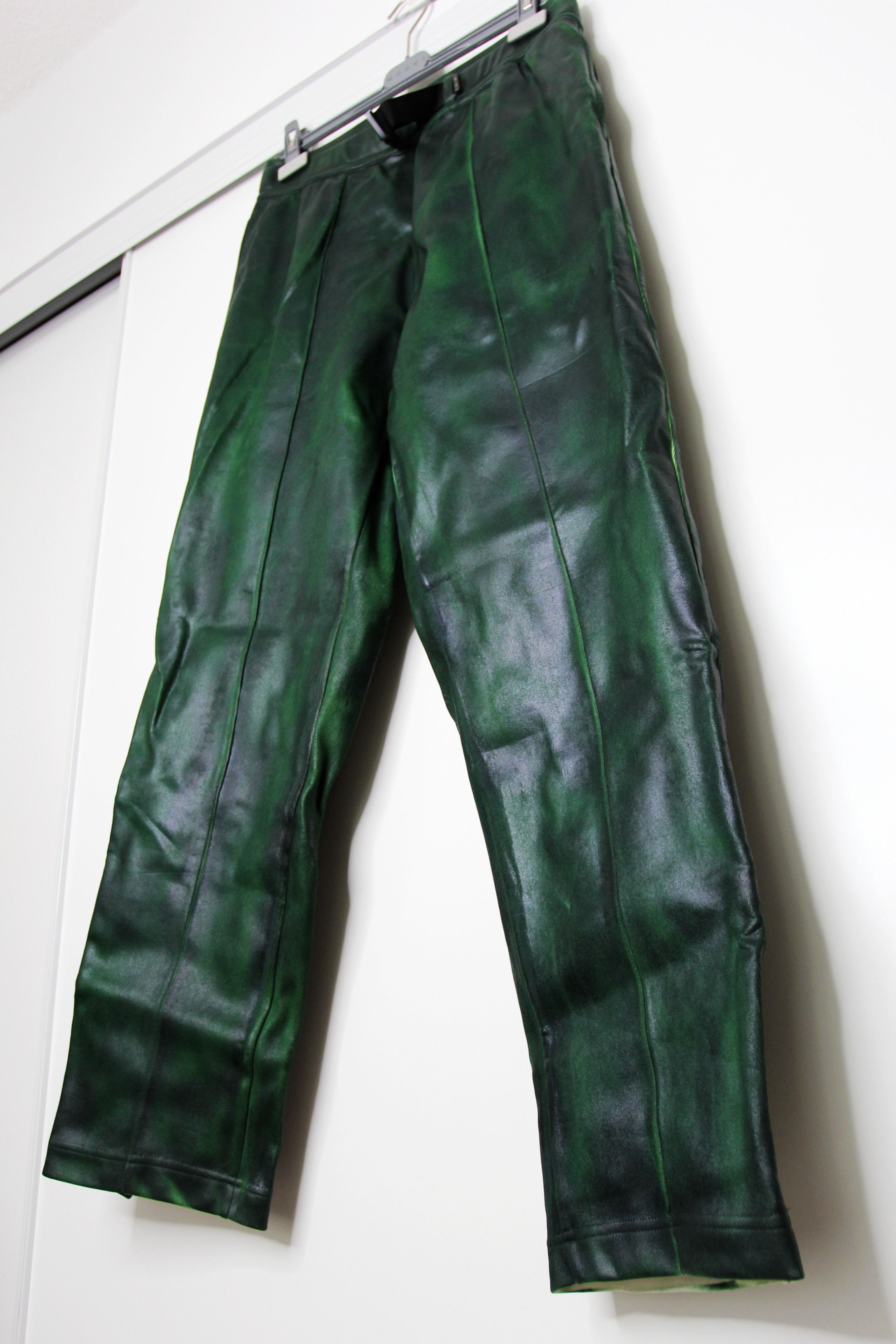 TAAKK BNWOT SS20 TAAKK GREEN NYLON PANTS M Size US 31 - 6 Thumbnail