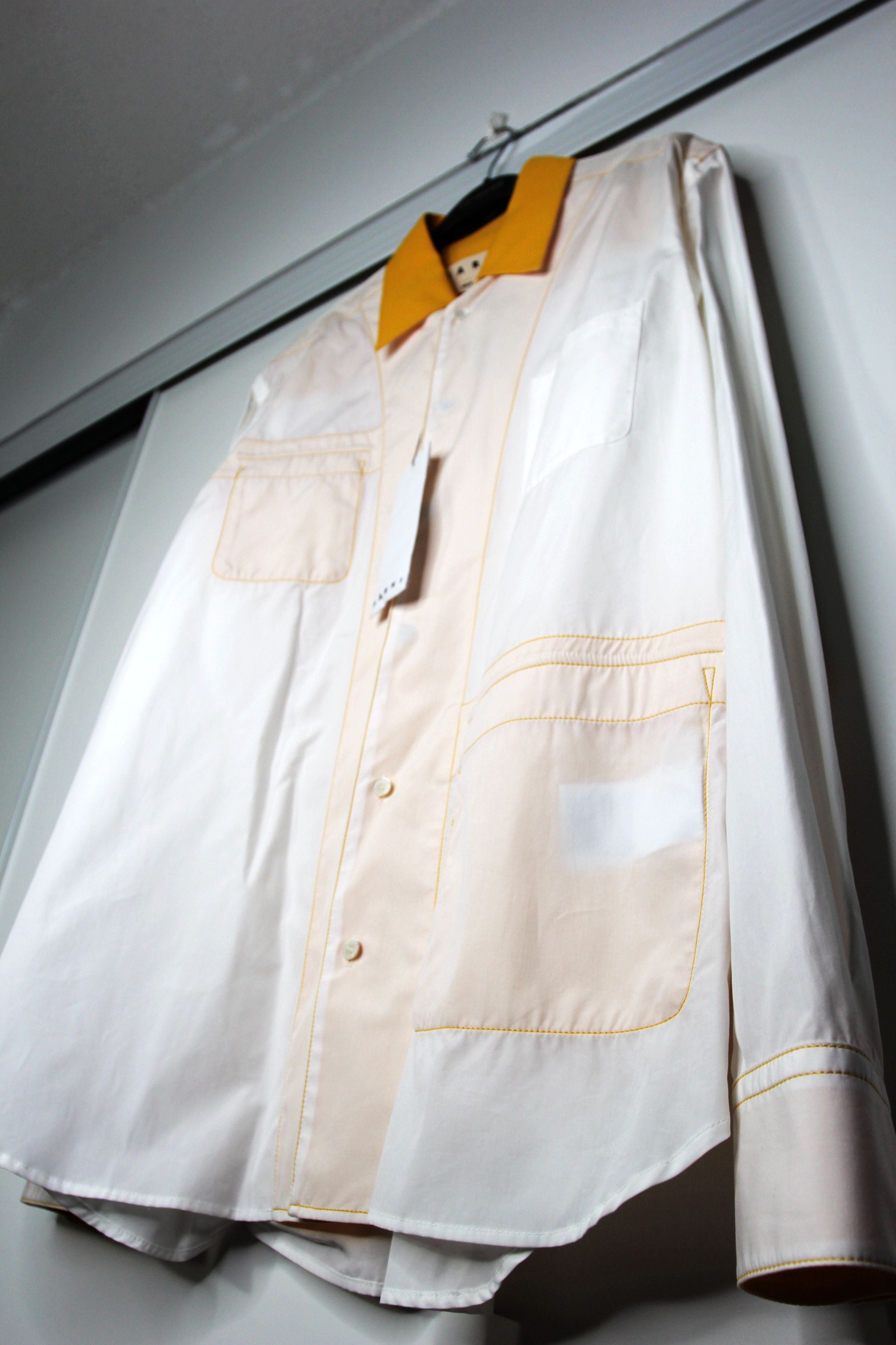 Marni BNWT AW18 MARNI TWO-TONE REVERSIBLE SHIRT 50 Size US M / EU 48-50 / 2 - 6 Thumbnail