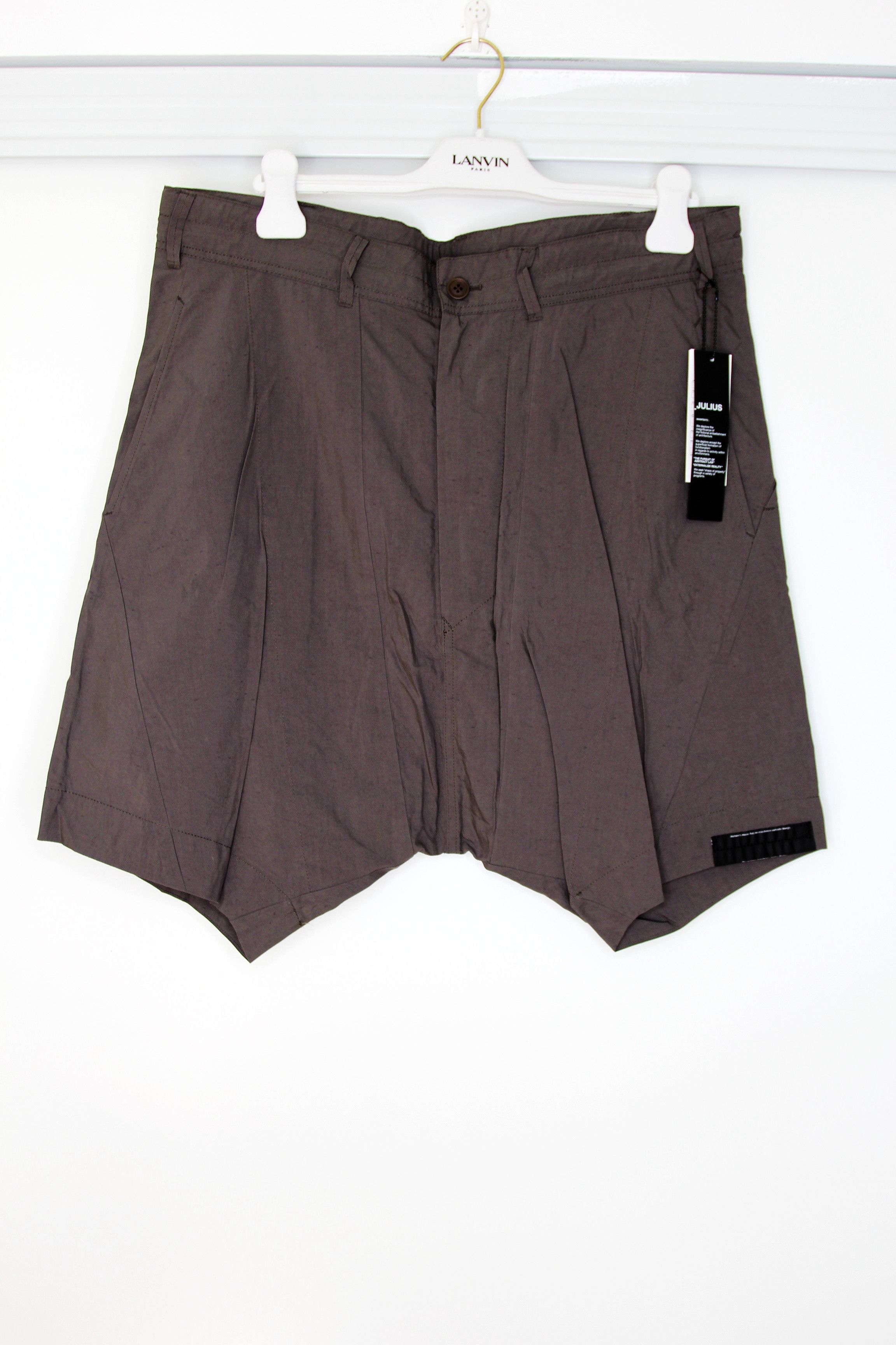 image of Ss16 Julius "sefiroth" Dropcotch Shorts 3 in Grey, Men's (Size 34)