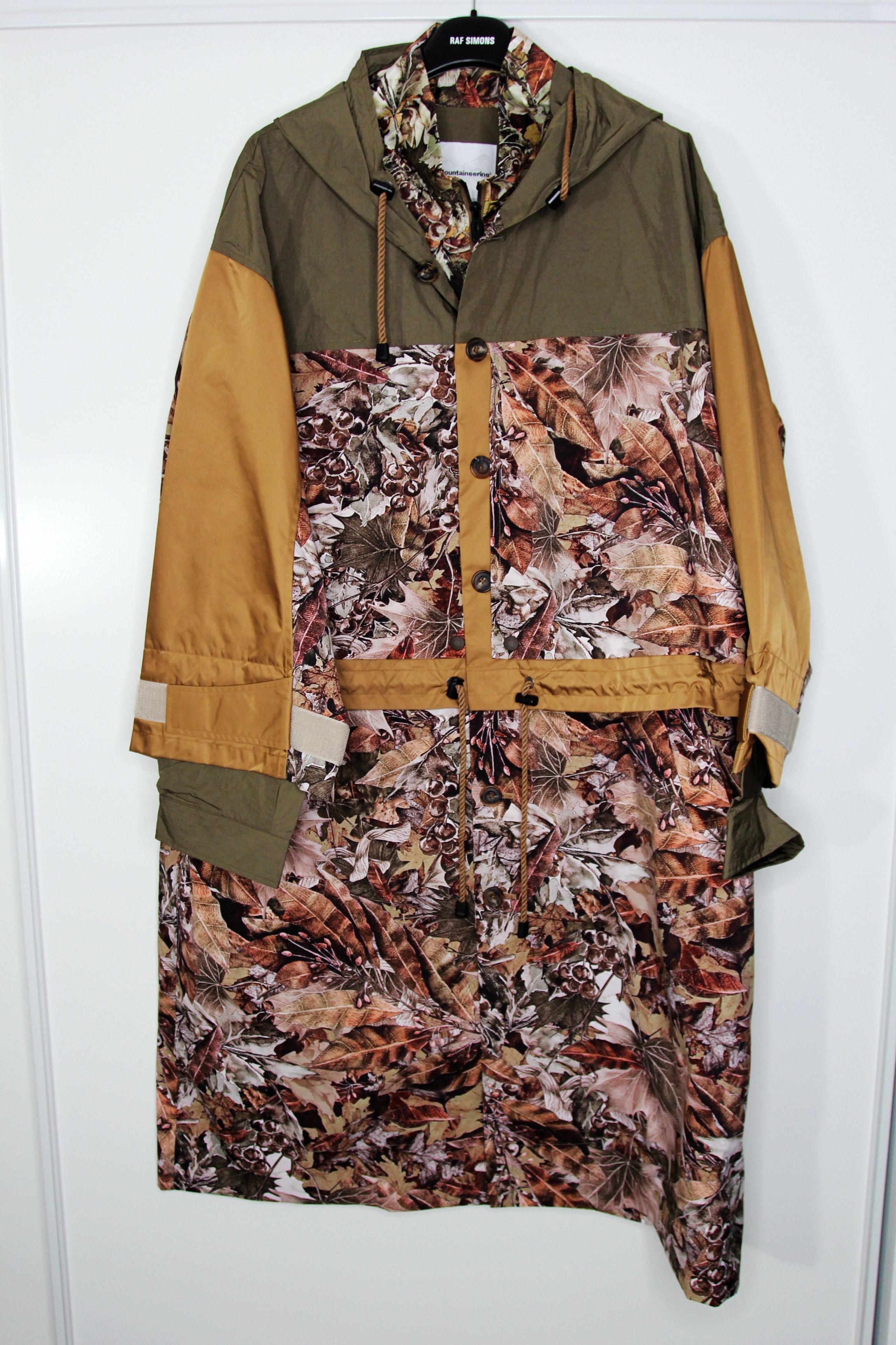 White Mountaineering BNWT AW20 WHITE MOUNTAINEERING LEAVES DOUBLE LAYER COAT 2 Size US M / EU 48-50 / 2 - 2 Thumbnail