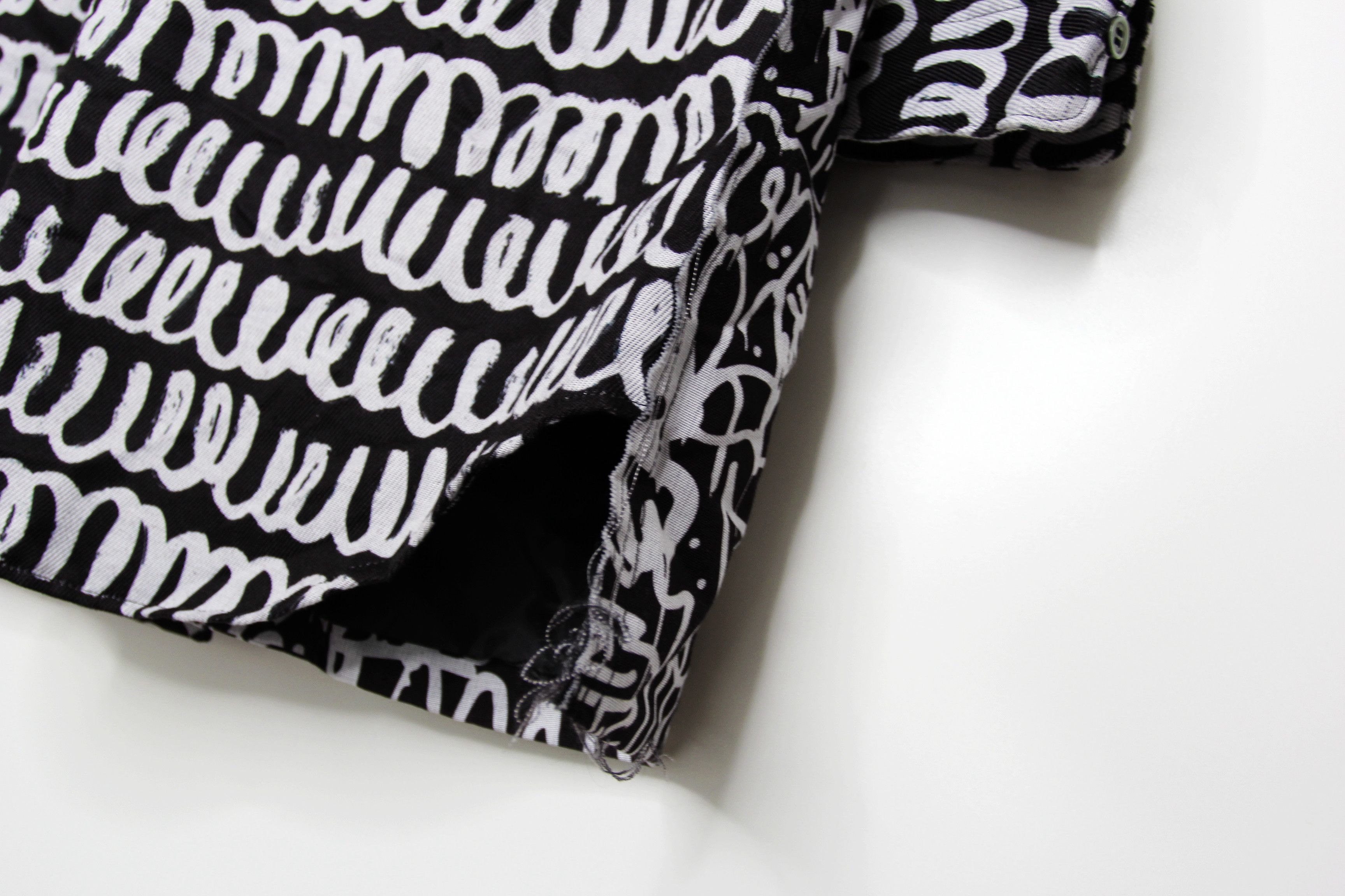 Comme des Garcons Black BNWT AW20 COMME DES GARCONS BLACK GRAFFITI PRINT COAT M Size US M / EU 48-50 / 2 - 9 Thumbnail