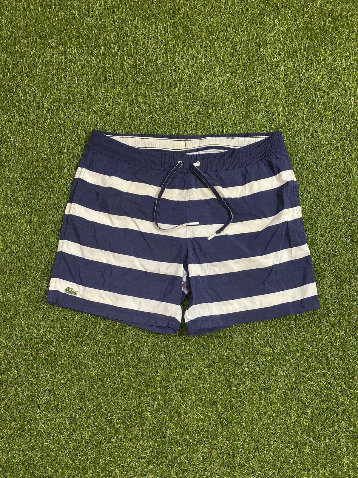 Lacoste Vintage Y2k Lacoste shorts streetwear casual style size M Size US 32 / EU 48 - 1 Thumbnail