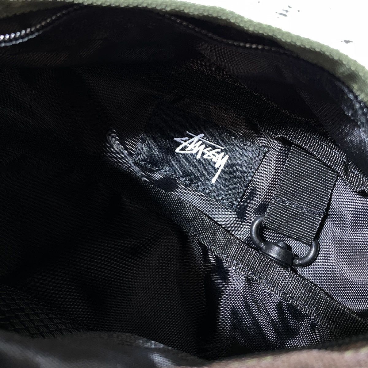 Stussy × Vintage STUSSY STOCK POUCH SLING BAG CAMO Size ONE SIZE - 7 Thumbnail