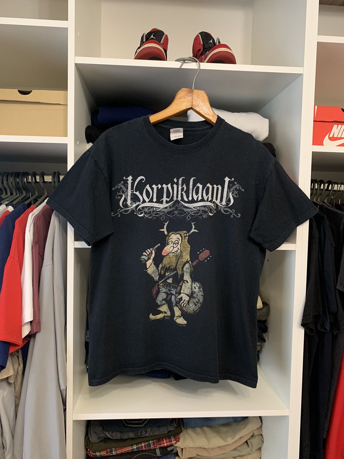 Band Tees Vintage 2006 Korpiklaani Happy Little Boozers T-shirt Size US M / EU 48-50 / 2 - 1 Thumbnail