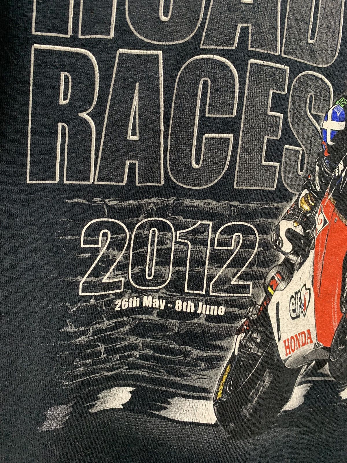 Vintage Vintage 2012 Isle of Man TT Moto Racing T-shirt Size US M / EU 48-50 / 2 - 8 Thumbnail
