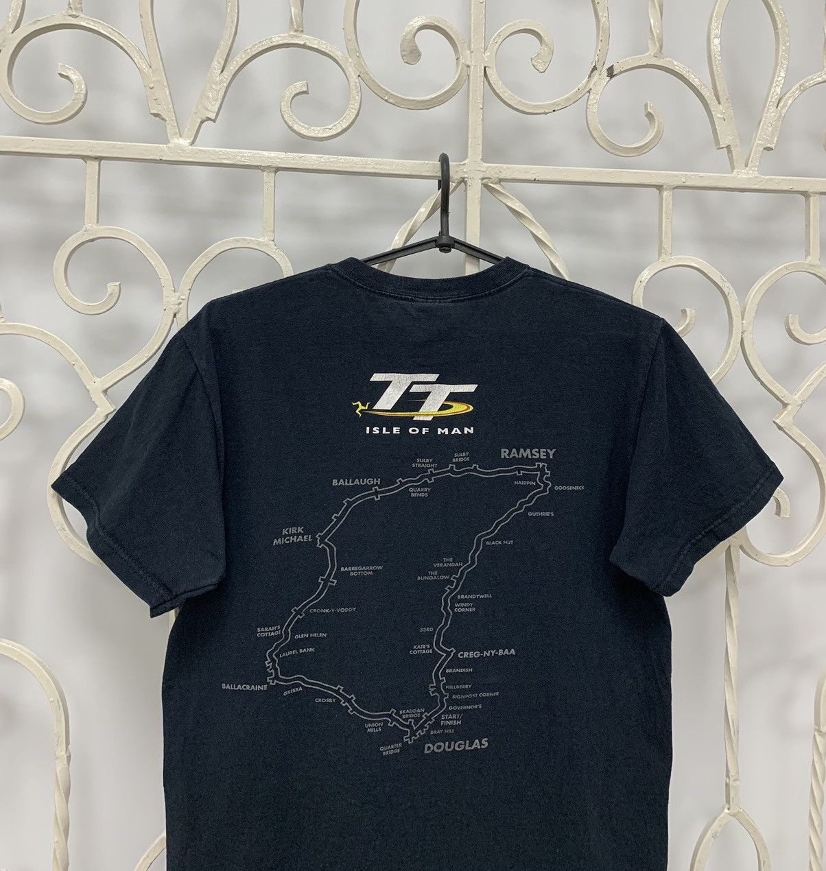 Vintage Vintage 2012 Isle of Man TT Moto Racing T-shirt Size US M / EU 48-50 / 2 - 12 Thumbnail